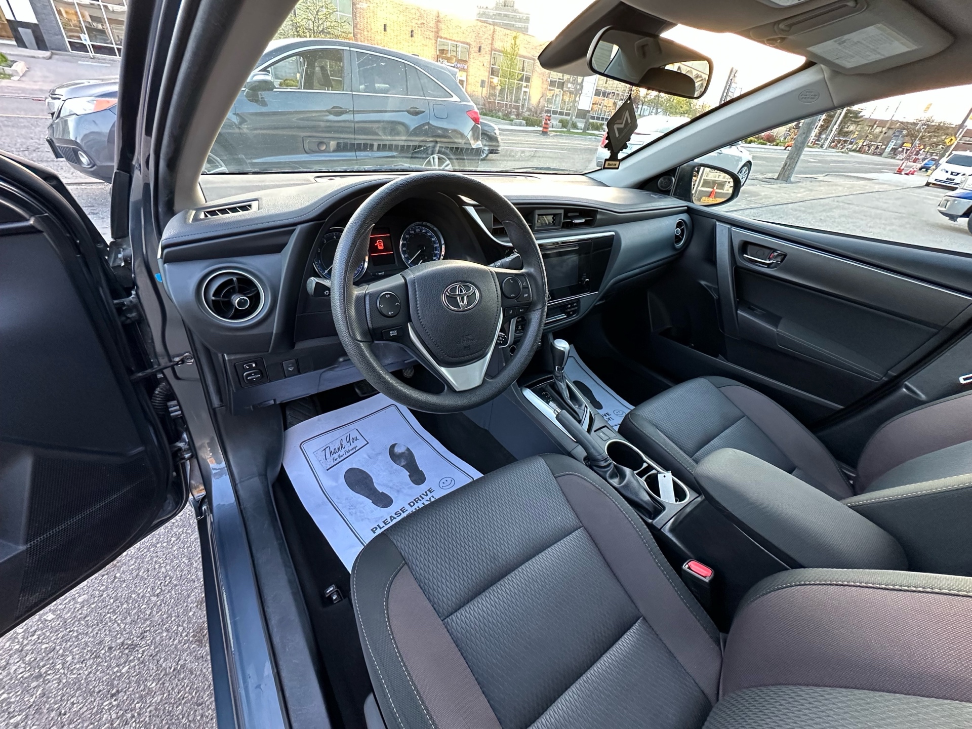 /autocainc/2018-Toyota-Corolla-3943982541170328.jpg