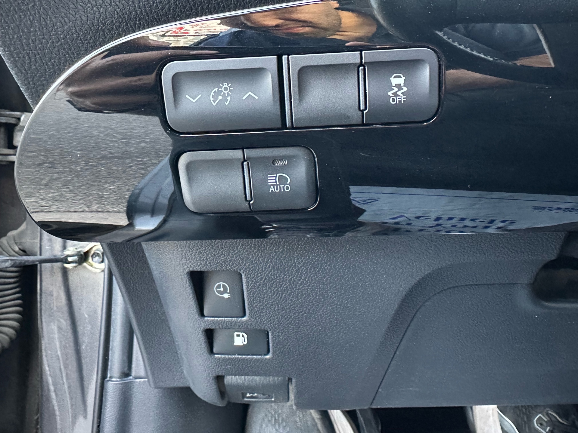 /autocainc/2018-Toyota-PriusPrime-30892729809747954.jpg