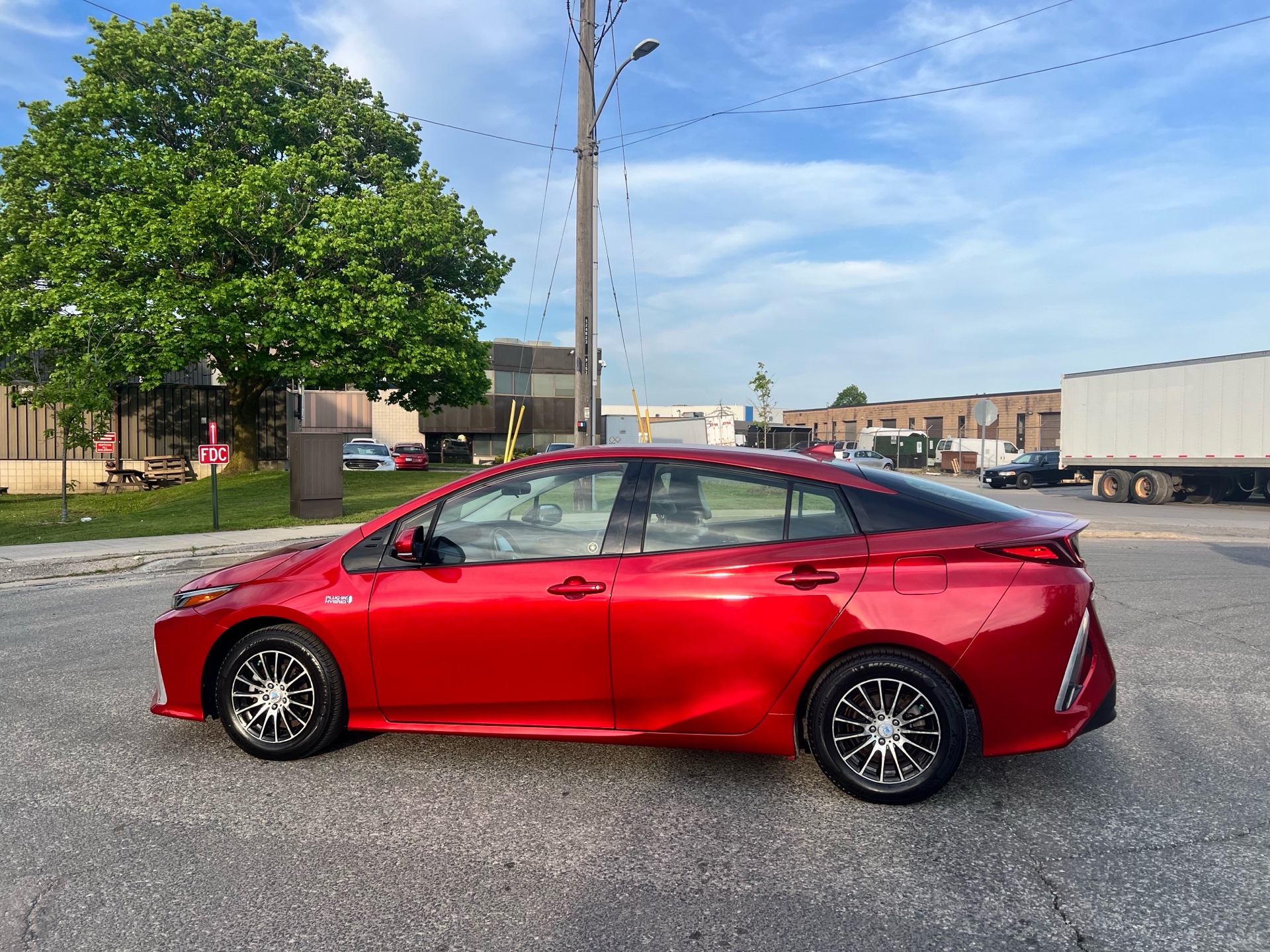 /autocainc/2018-Toyota-PriusPrime-46457709948917114.jpg
