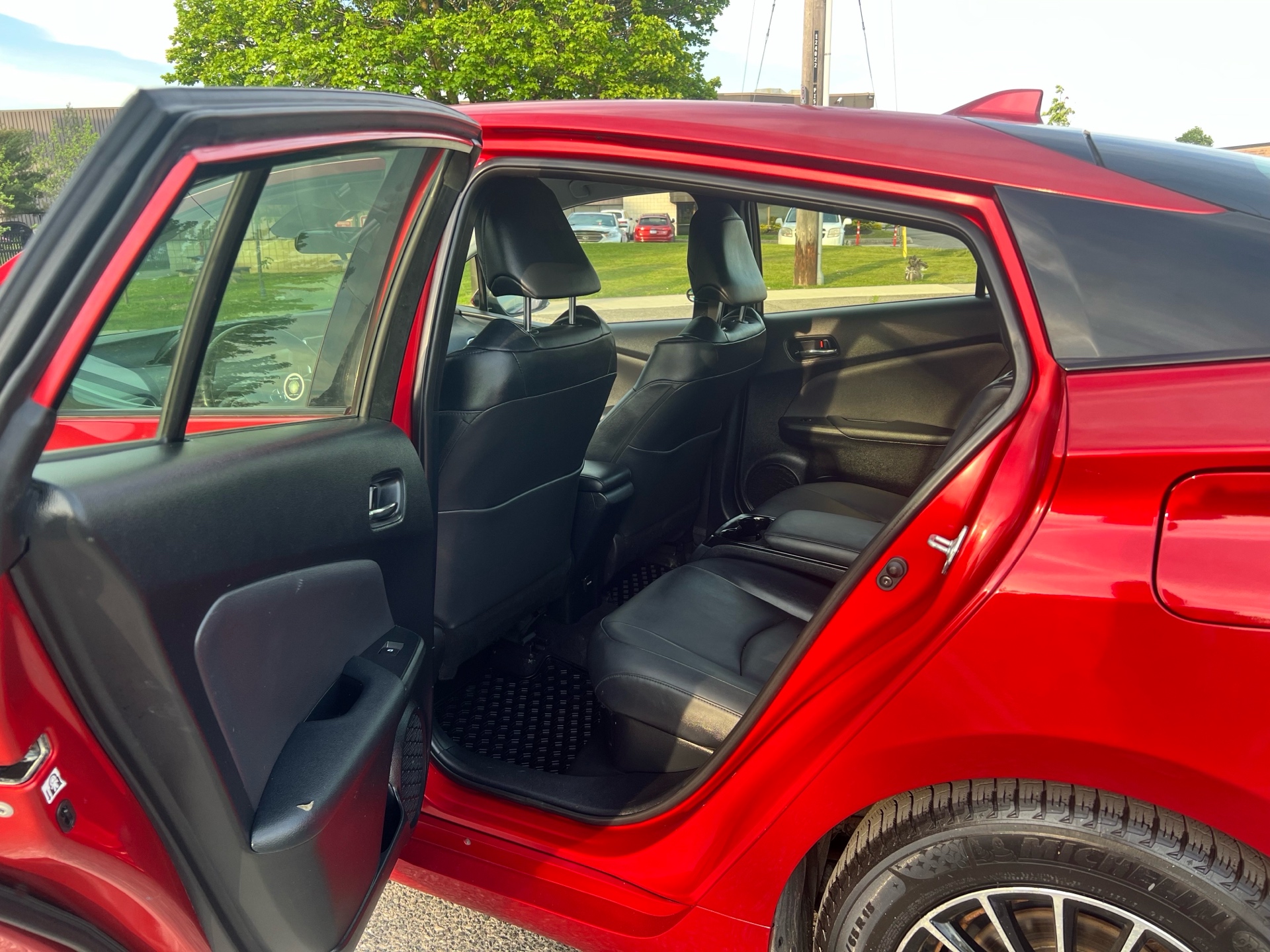 /autocainc/2018-Toyota-PriusPrime-5589307966758705.jpg