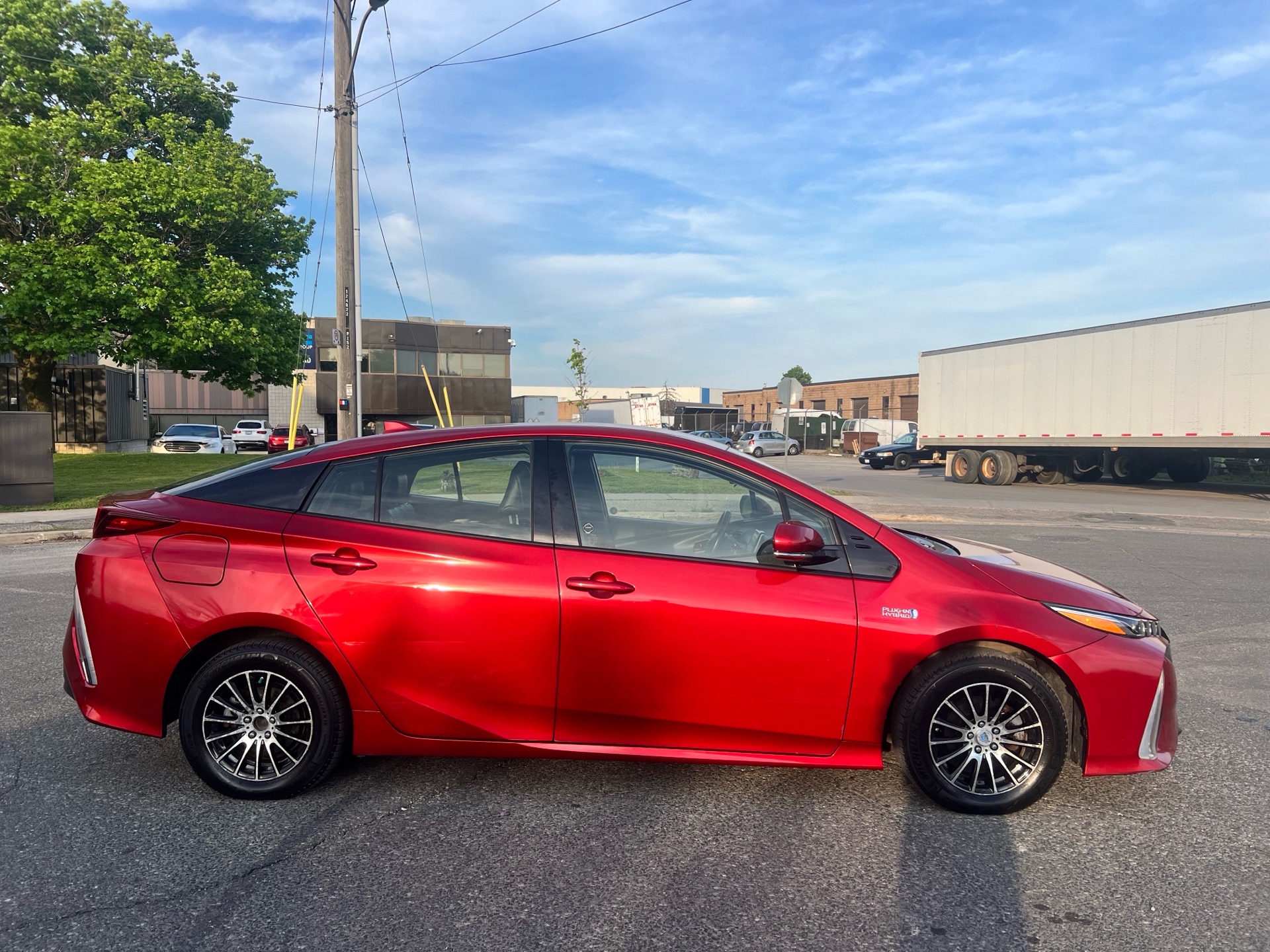 /autocainc/2018-Toyota-PriusPrime-822681523394909.jpg