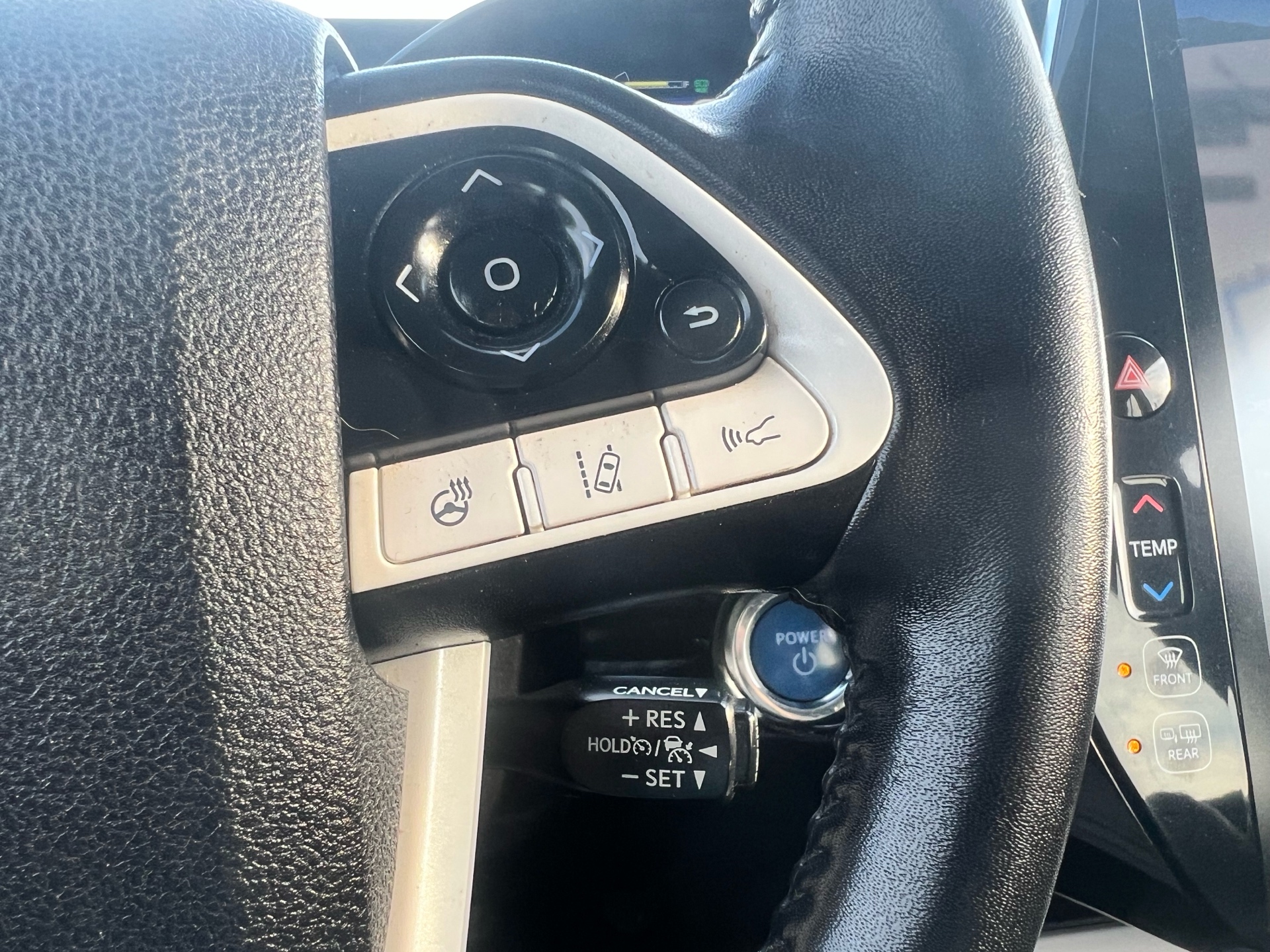 /autocainc/2018-Toyota-PriusPrime-954648117146573.jpg