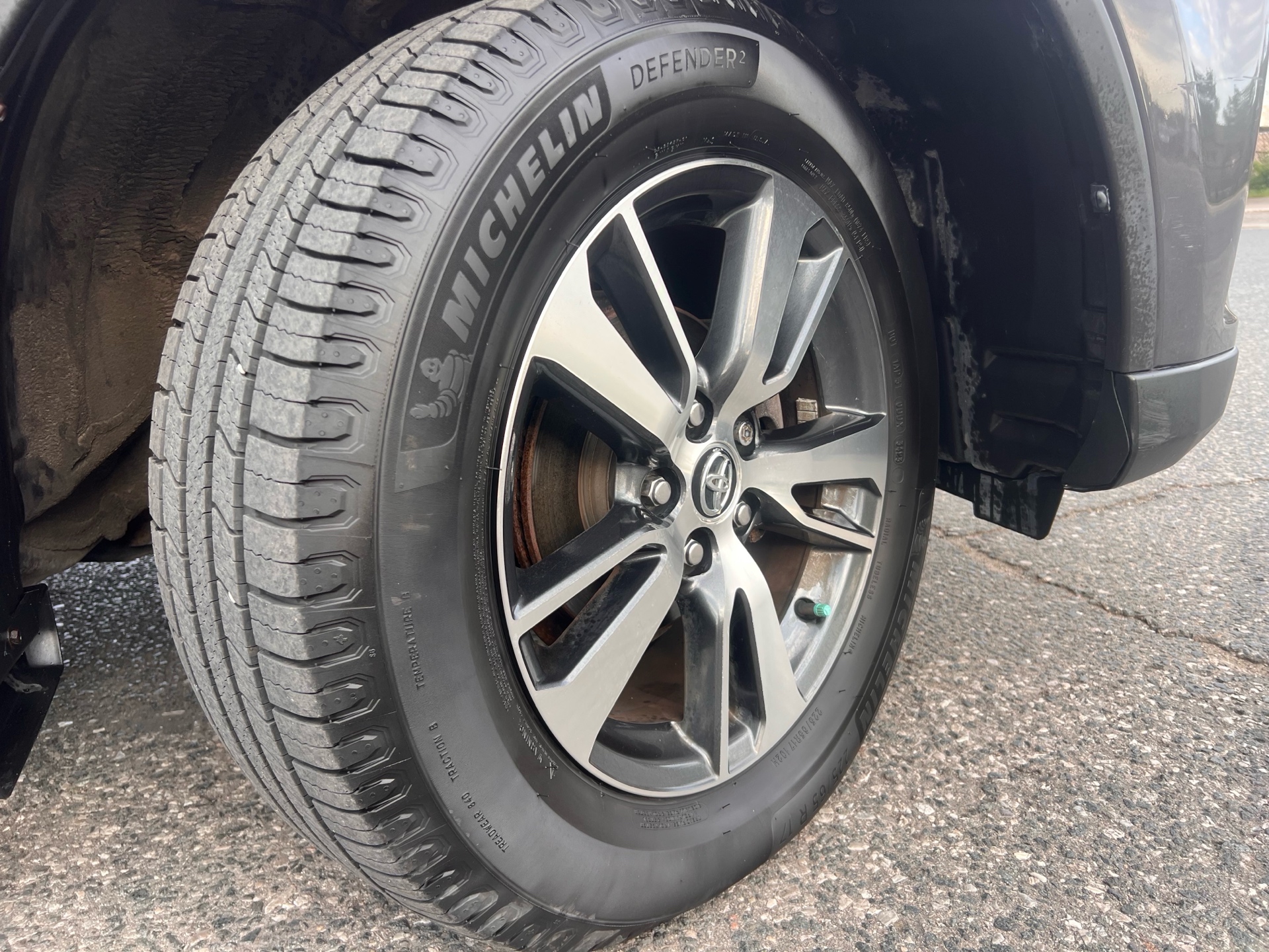 /autocainc/2018-Toyota-RAV4-4238561122486737.jpg