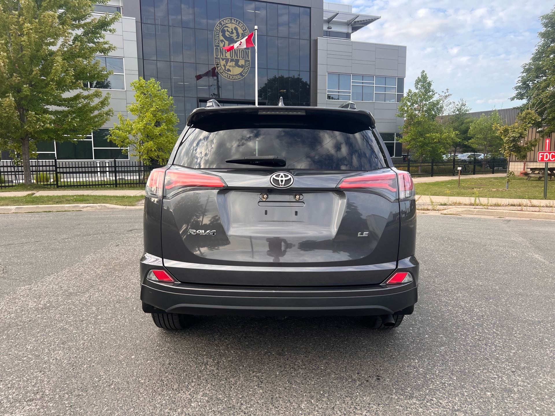 /autocainc/2018-Toyota-RAV4-4697255403351286.jpg