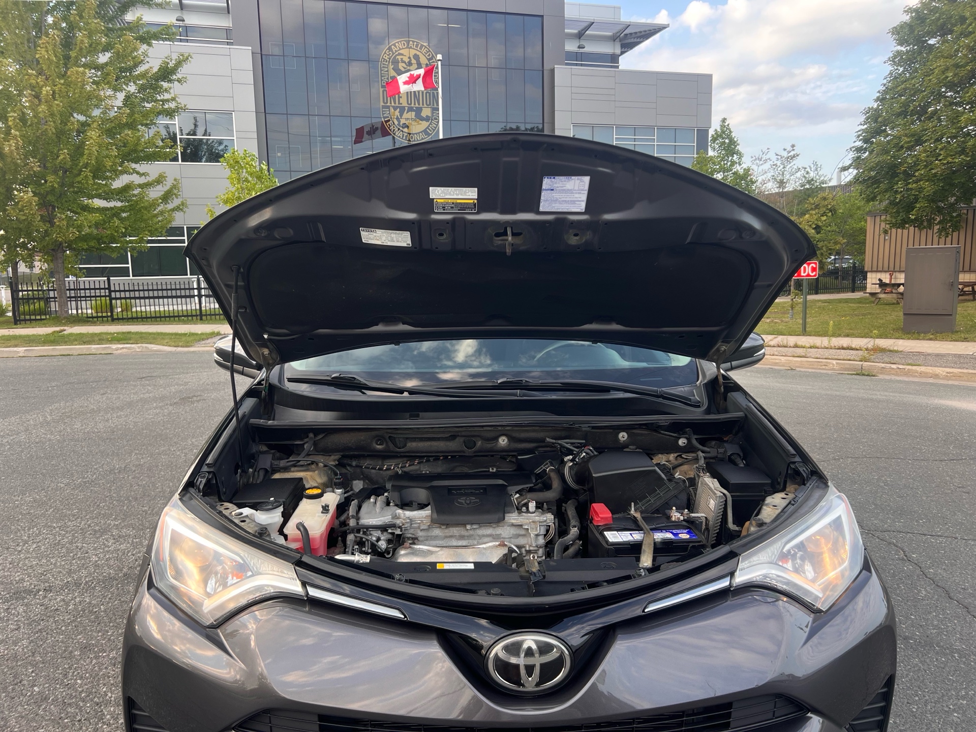 /autocainc/2018-Toyota-RAV4-7763919870345788.jpg