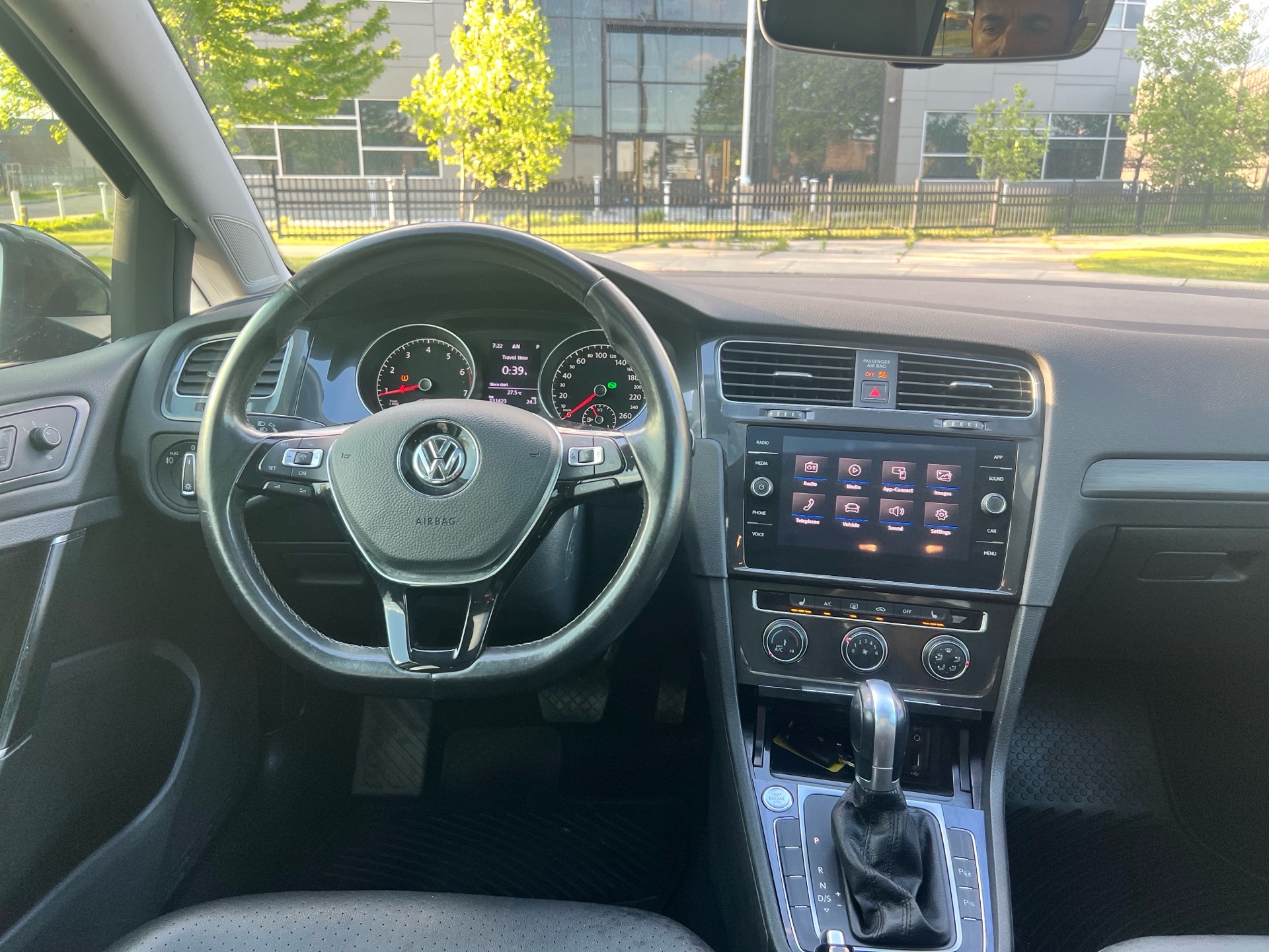 /autocainc/2018-Volkswagen-Golf-23736275250878847.jpg