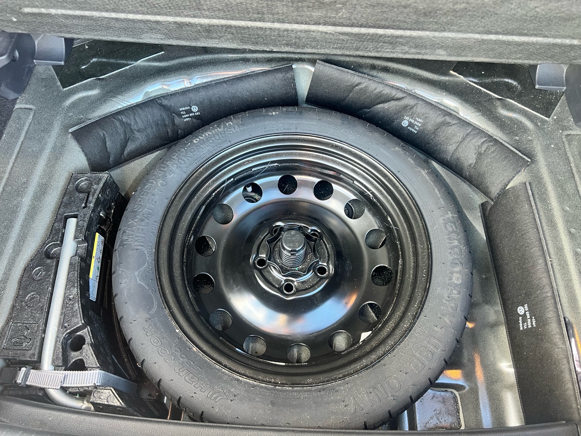/autocainc/2018-Volkswagen-Golf-48225278783190717.jpg