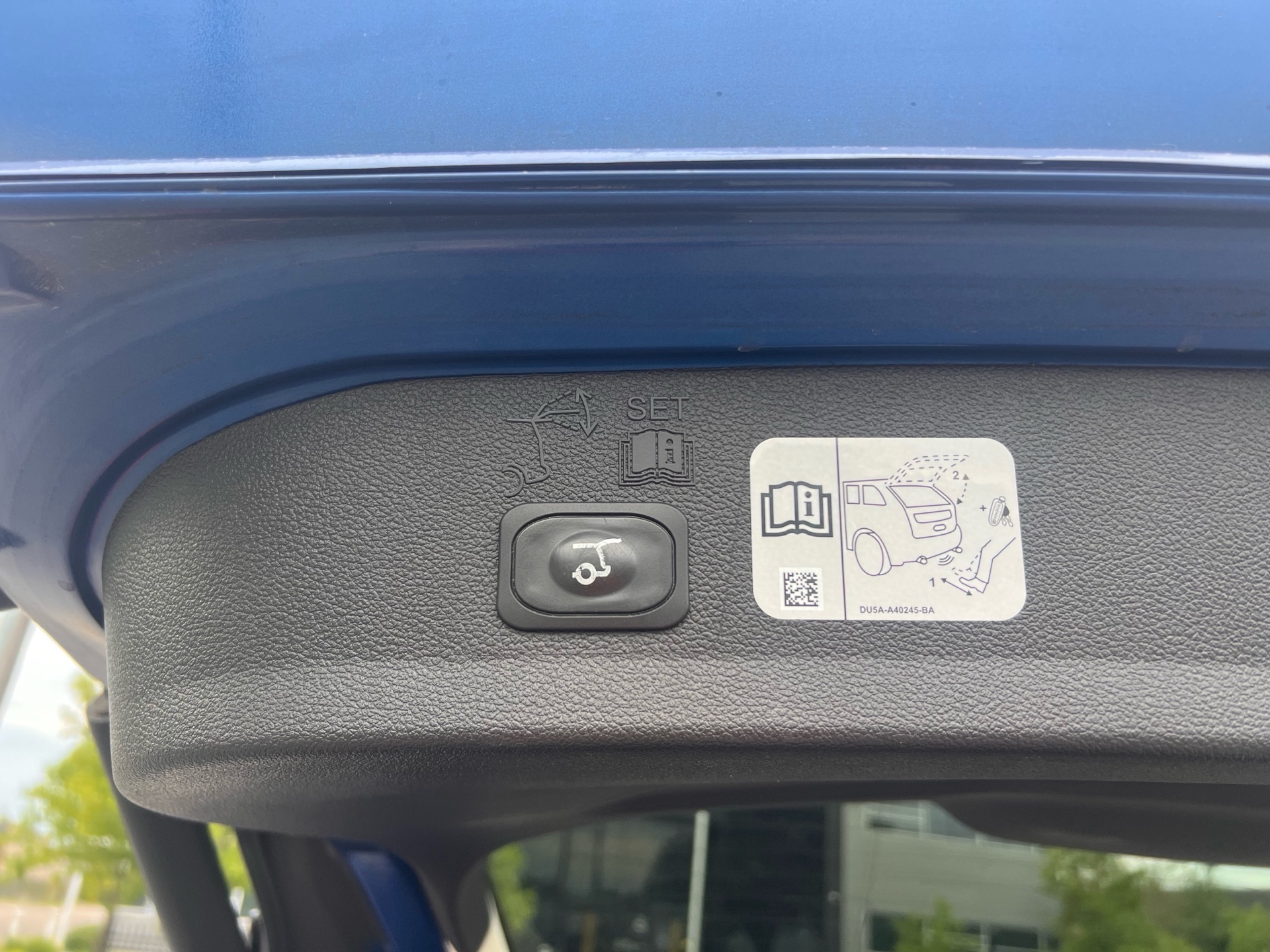 /autocainc/2019-Ford-Escape-032632173121847075.jpg