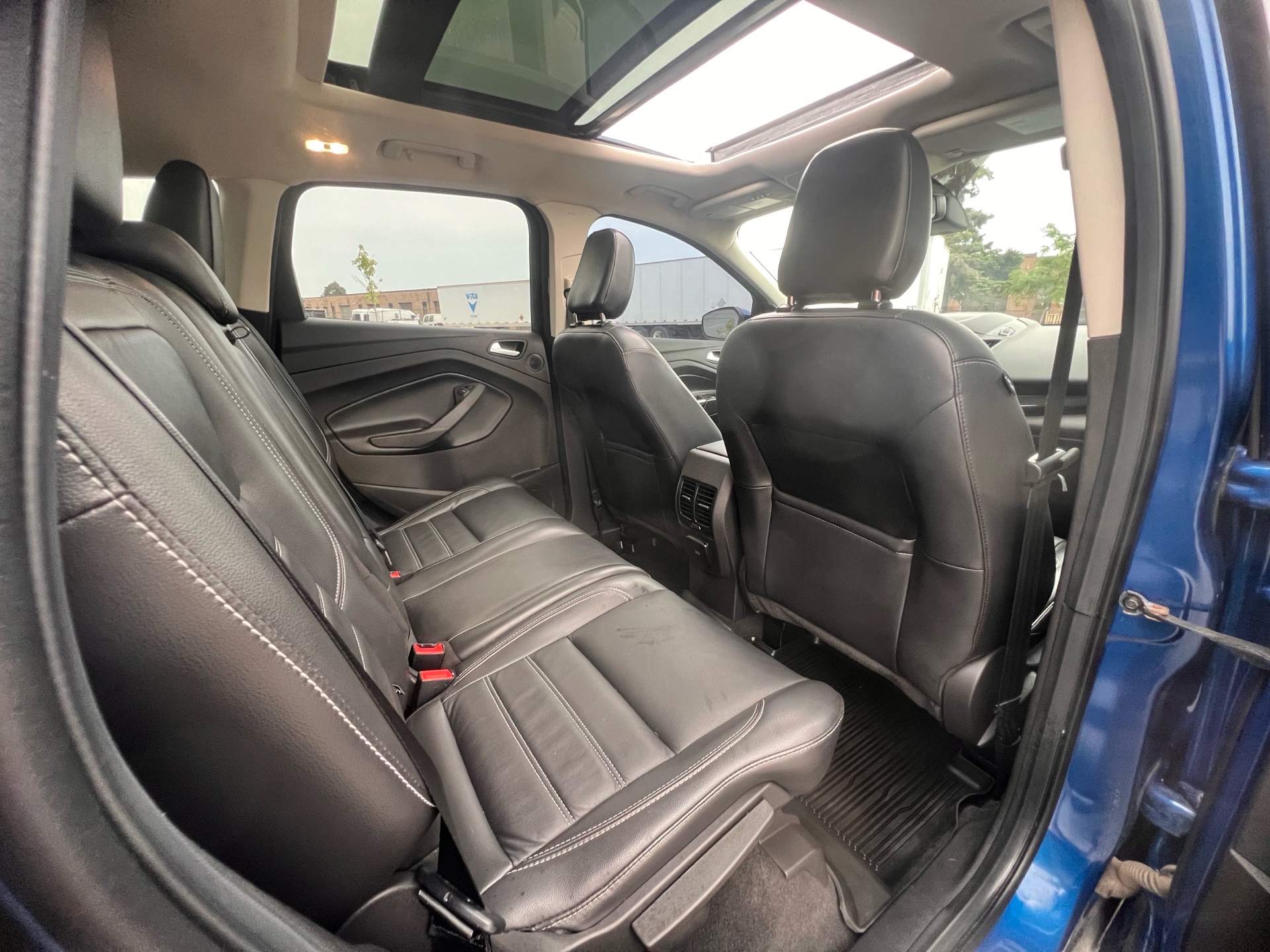 /autocainc/2019-Ford-Escape-07364904364175184.jpg