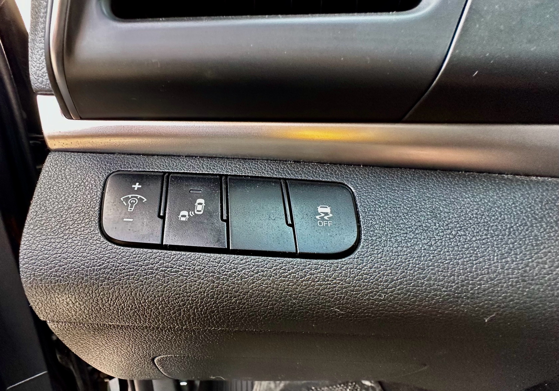 /autocainc/2019-Hyundai-Elantra-599442189739696.jpg