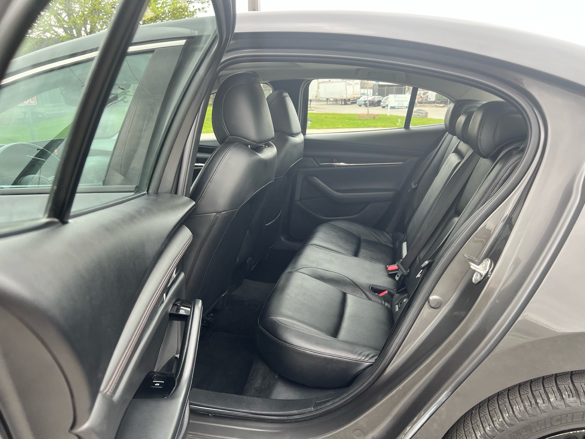 /autocainc/2019-Mazda-Mazda3-32933790288937126.jpg