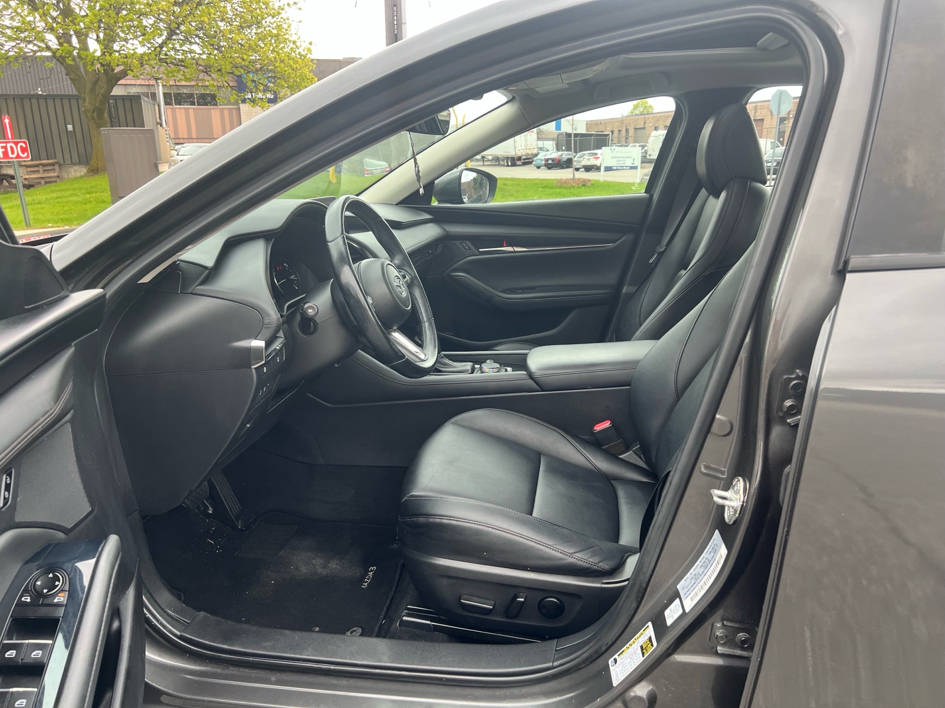 /autocainc/2019-Mazda-Mazda3-8648096672589298.jpg
