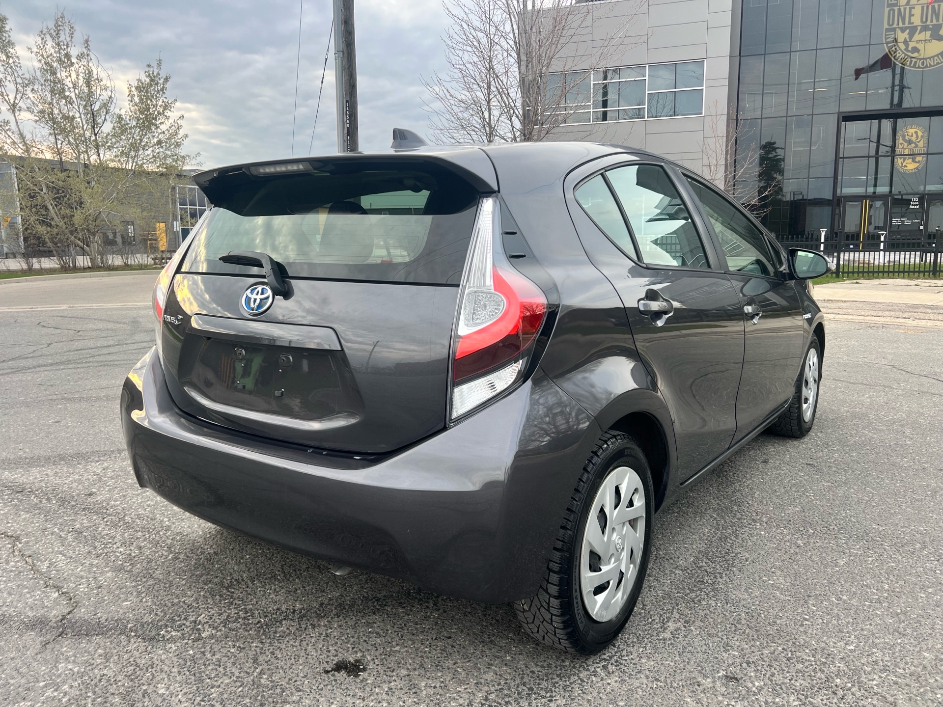 /autocainc/2019-Toyota-PriusC-35296939876302025.jpg