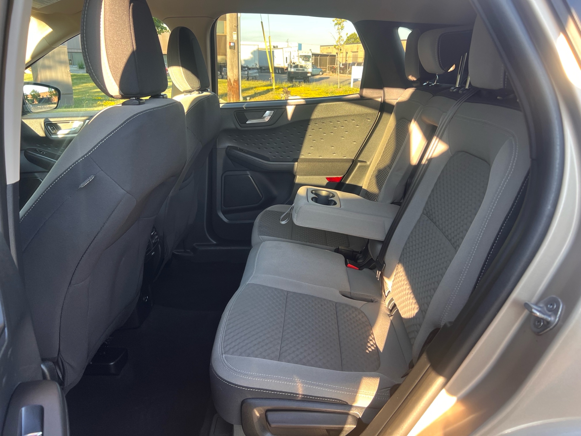 /autocainc/2020-Ford-Escape-047343281594822706.jpg