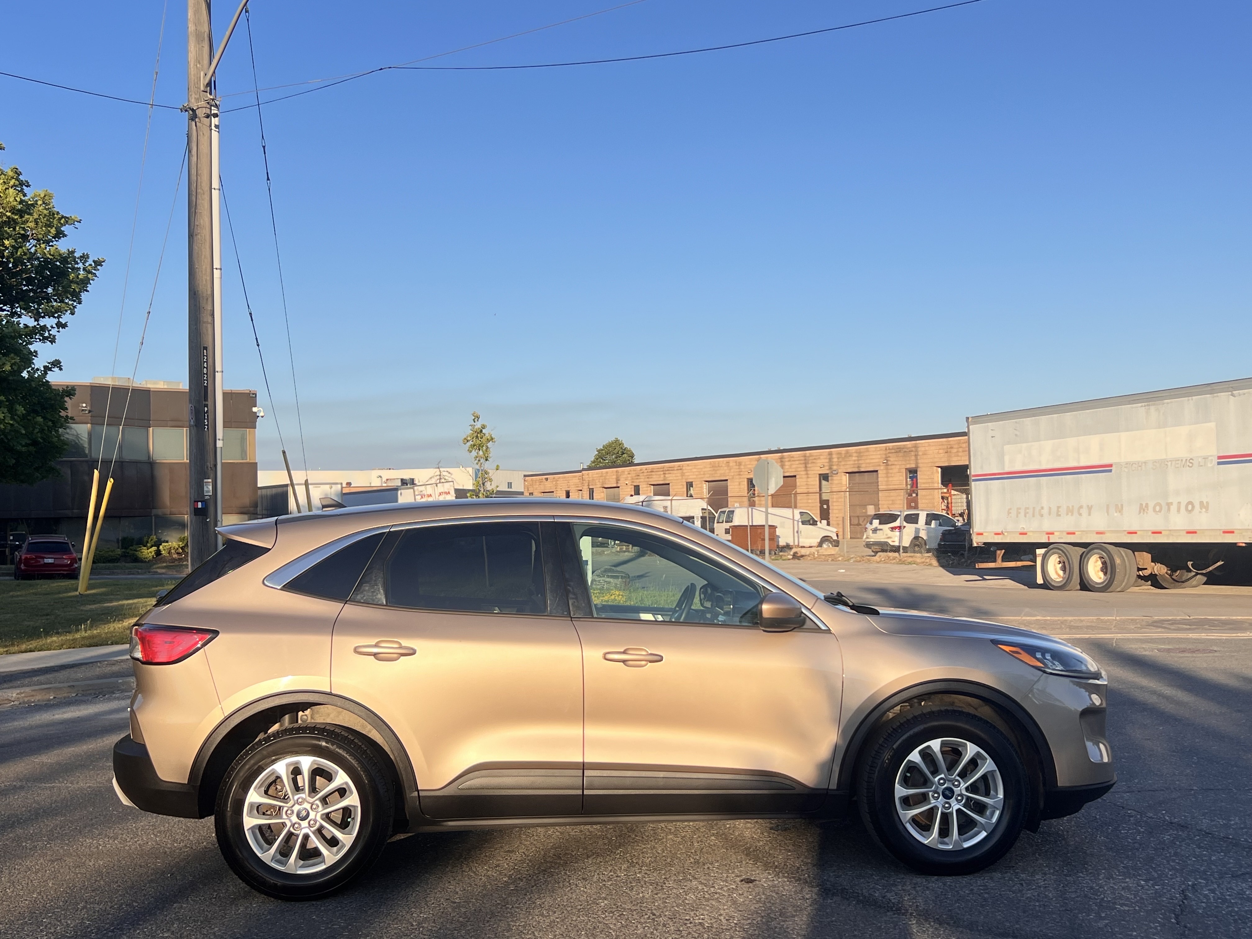 /autocainc/2020-Ford-Escape-13055328027301982.jpg
