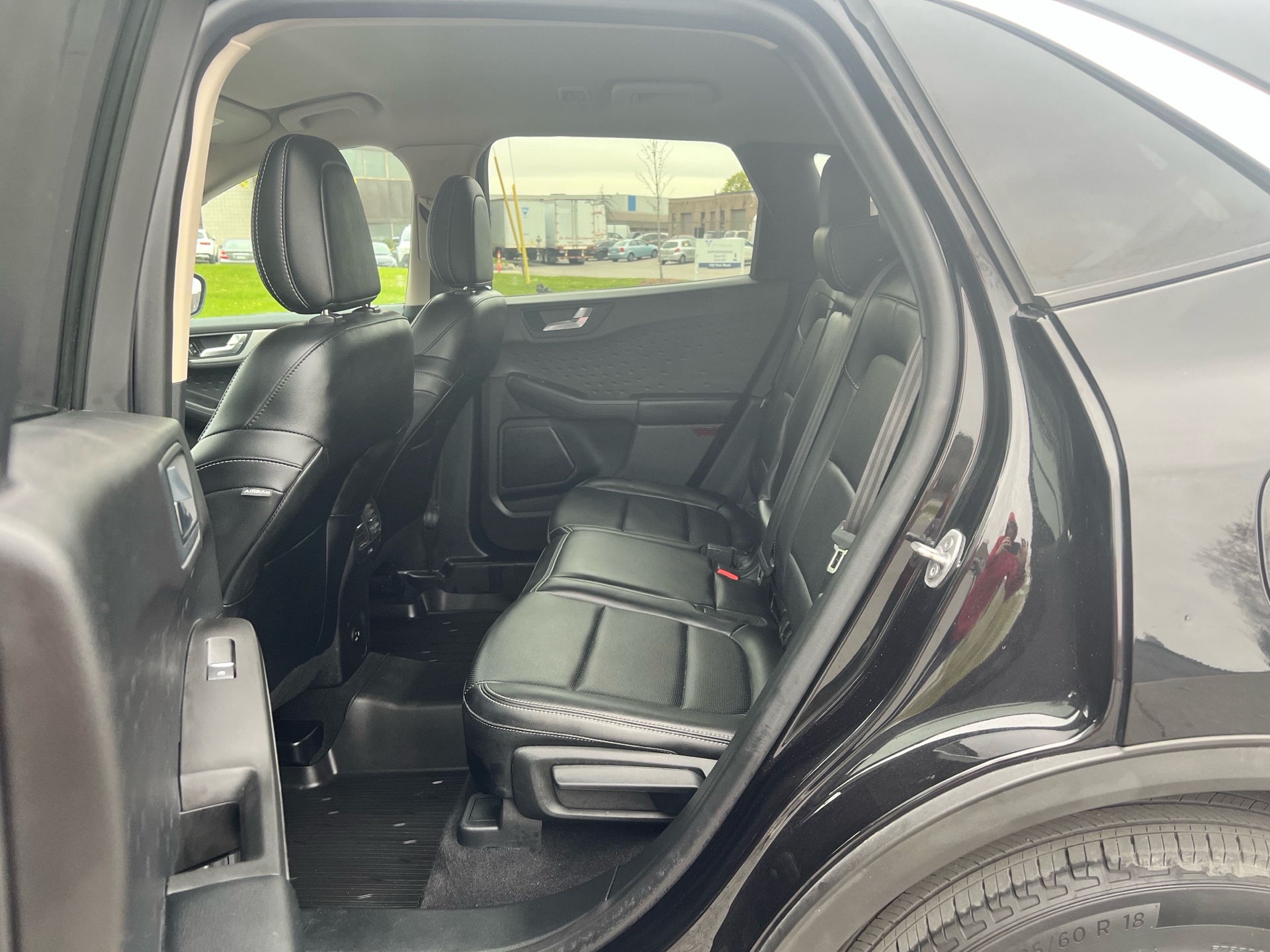 /autocainc/2020-Ford-Escape-26200665234173415.jpg