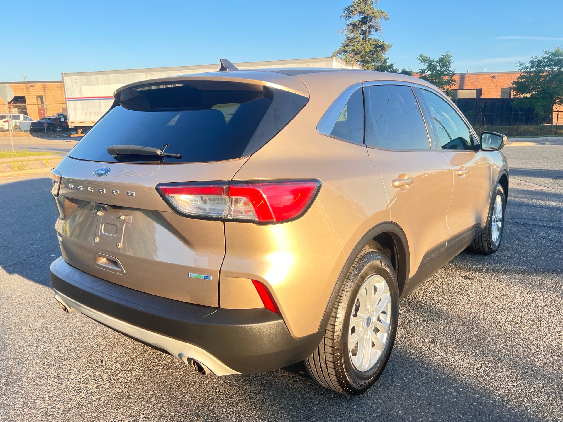 /autocainc/2020-Ford-Escape-39412805026578646.jpg