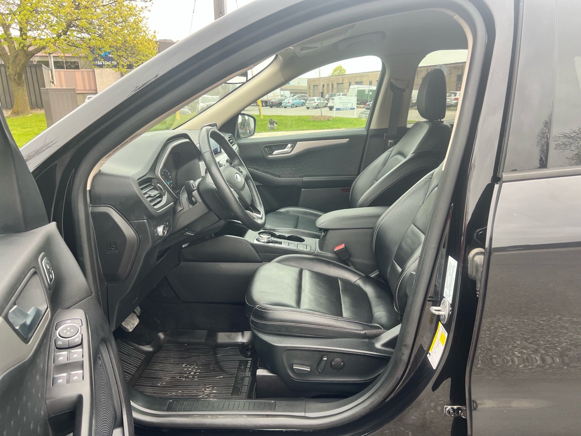 /autocainc/2020-Ford-Escape-4149387149870618.jpg