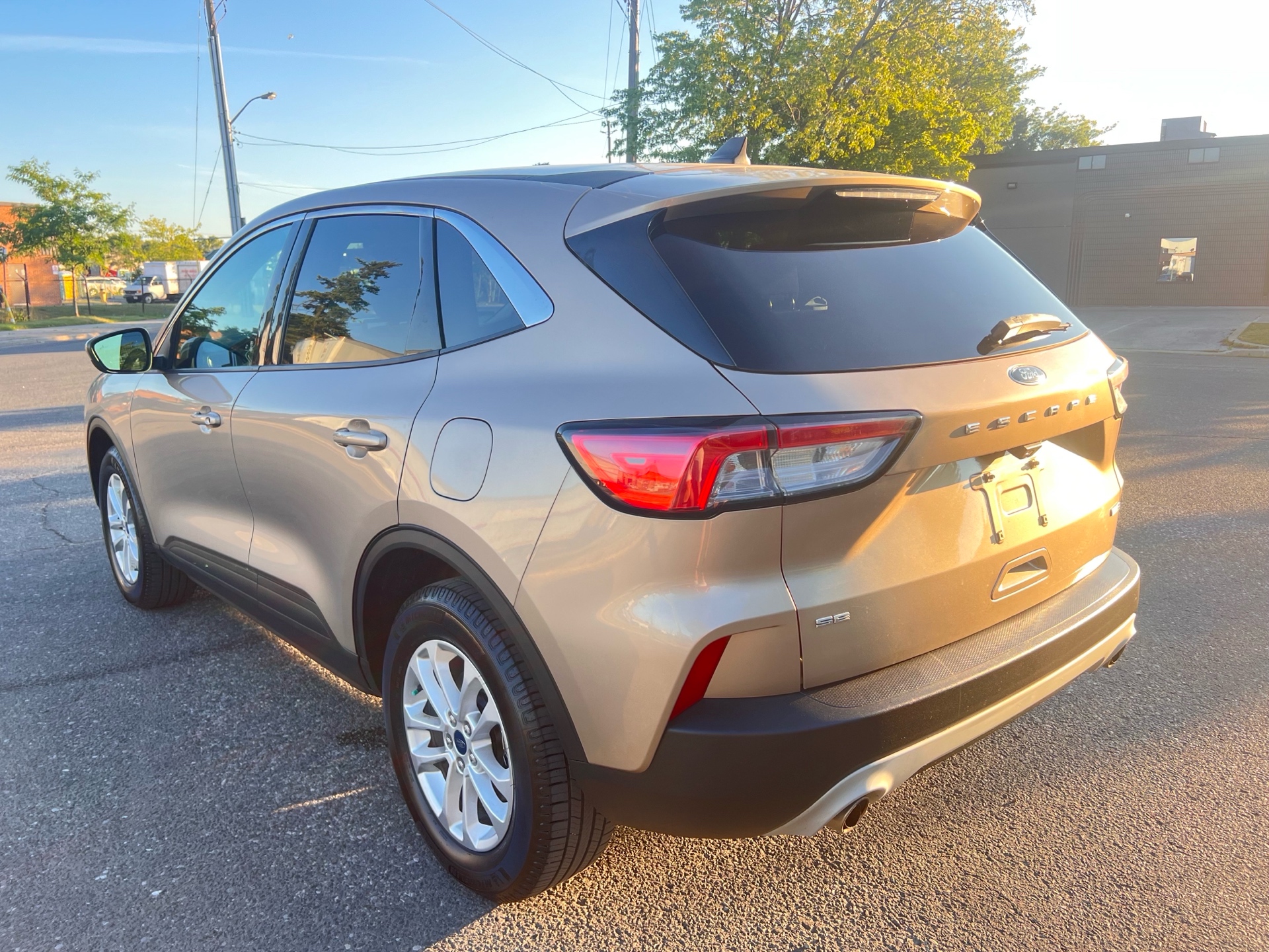 /autocainc/2020-Ford-Escape-6570522744977858.jpg