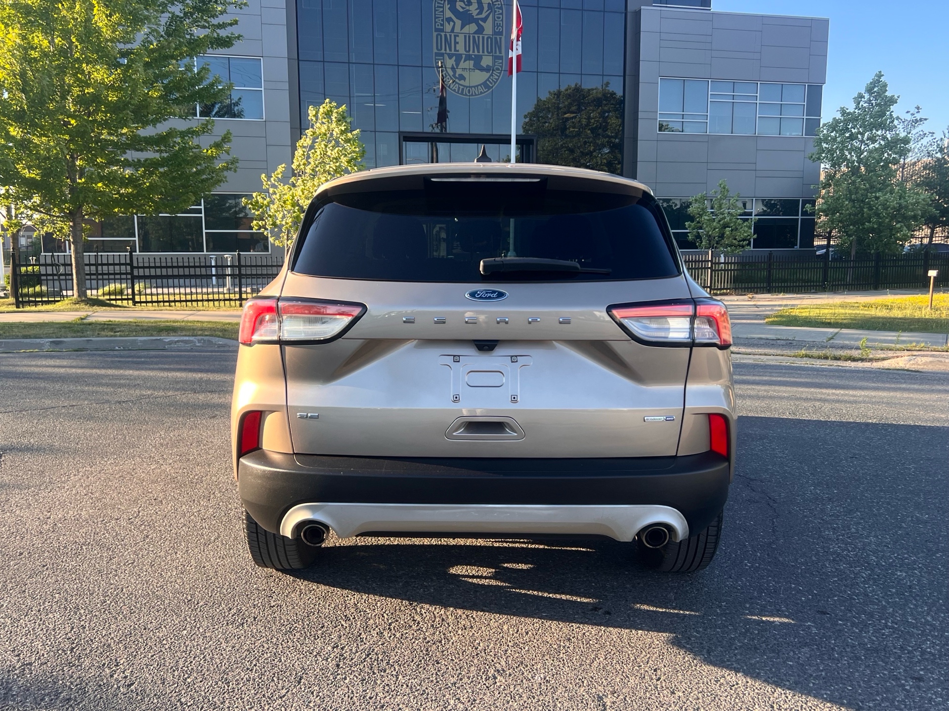 /autocainc/2020-Ford-Escape-8465295518641629.jpg