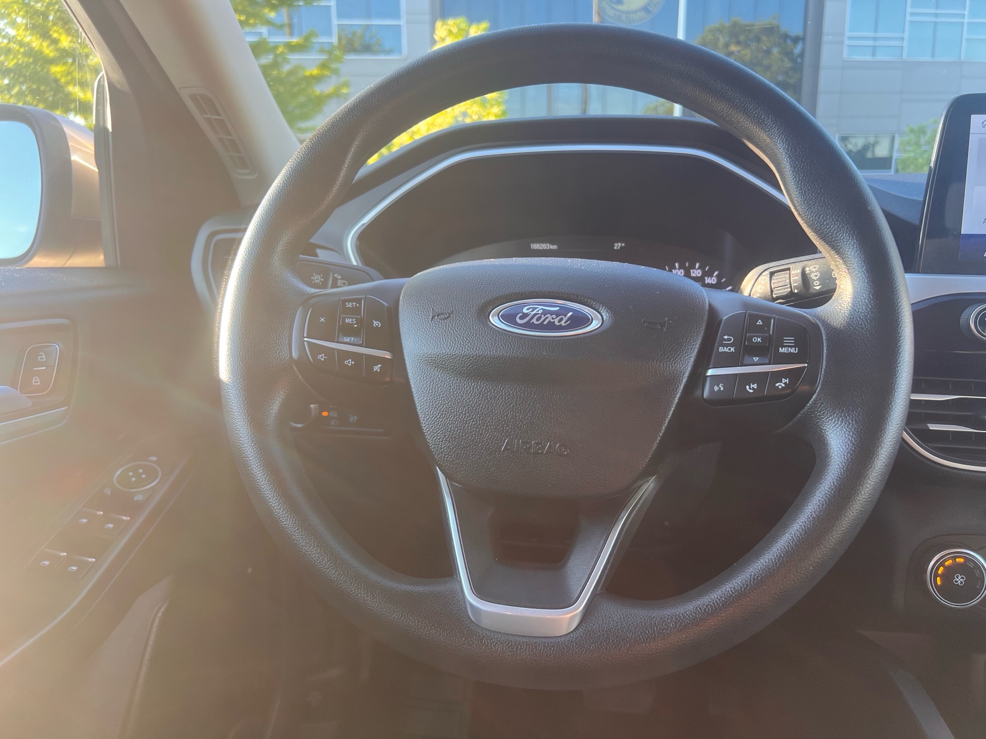 /autocainc/2020-Ford-Escape-9700135061701296.jpg