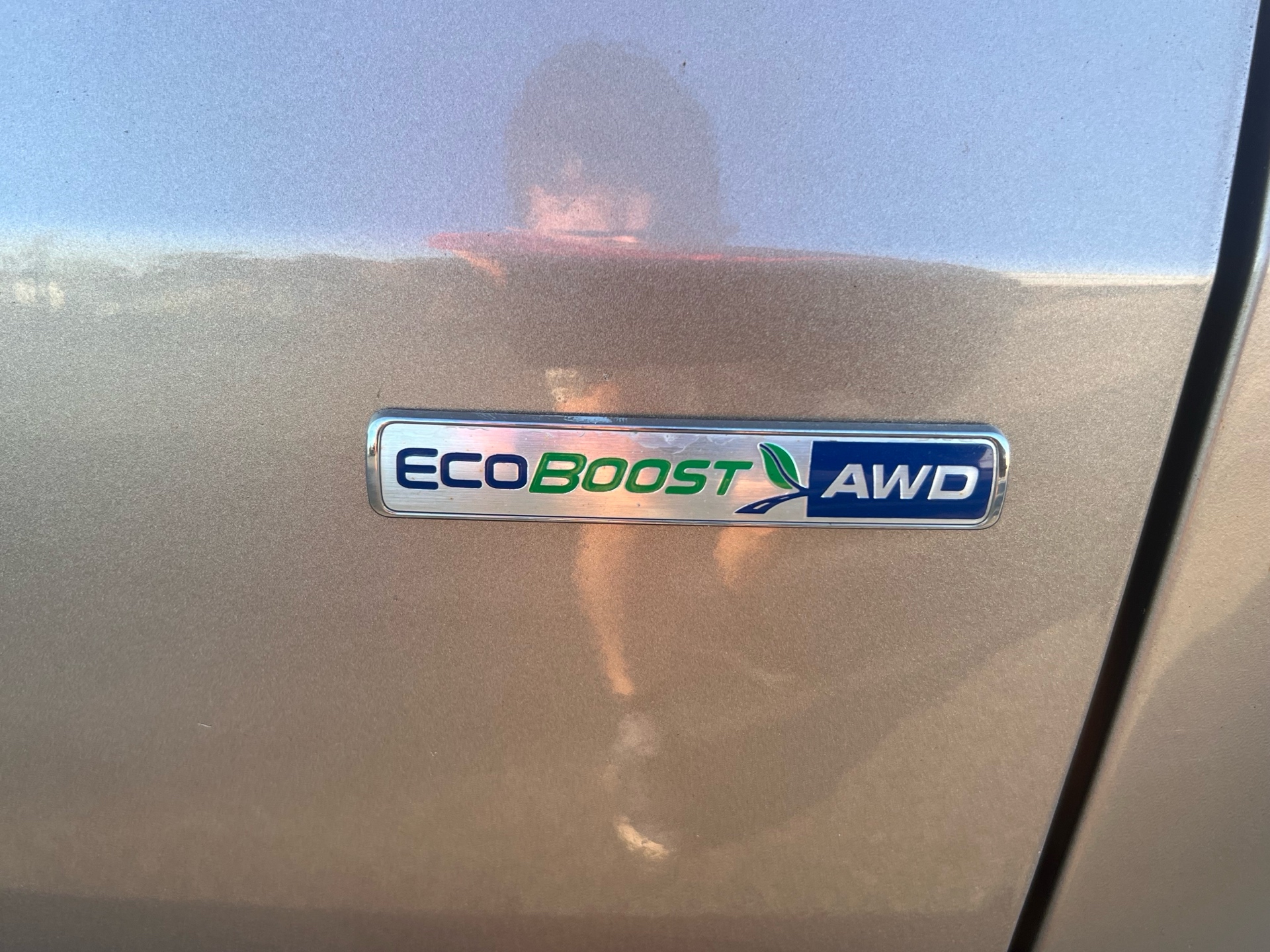 /autocainc/2020-Ford-Escape-9811115584498793.jpg