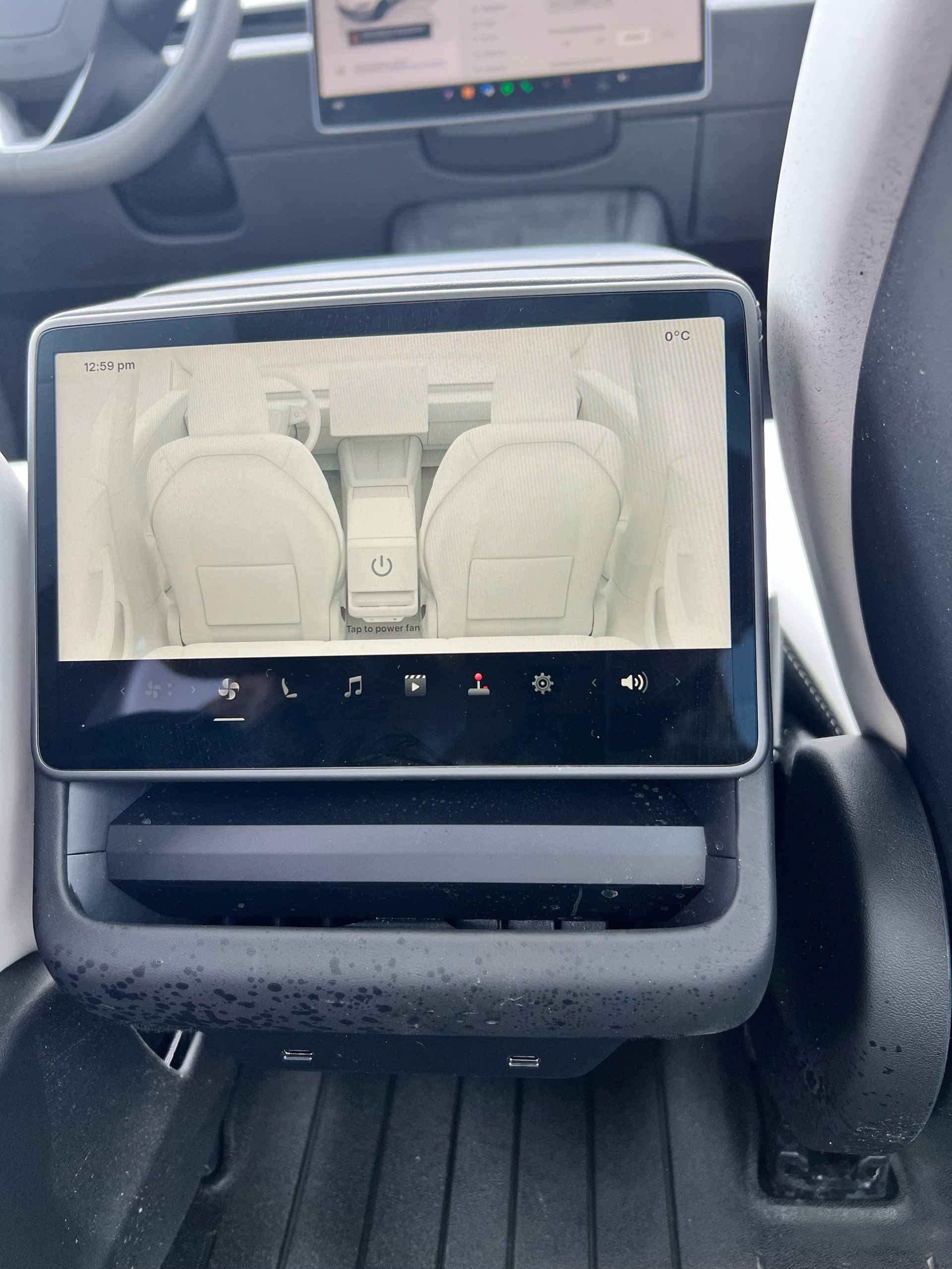 /autocainc/2025-Tesla-Model3-05363748981440697.jpg