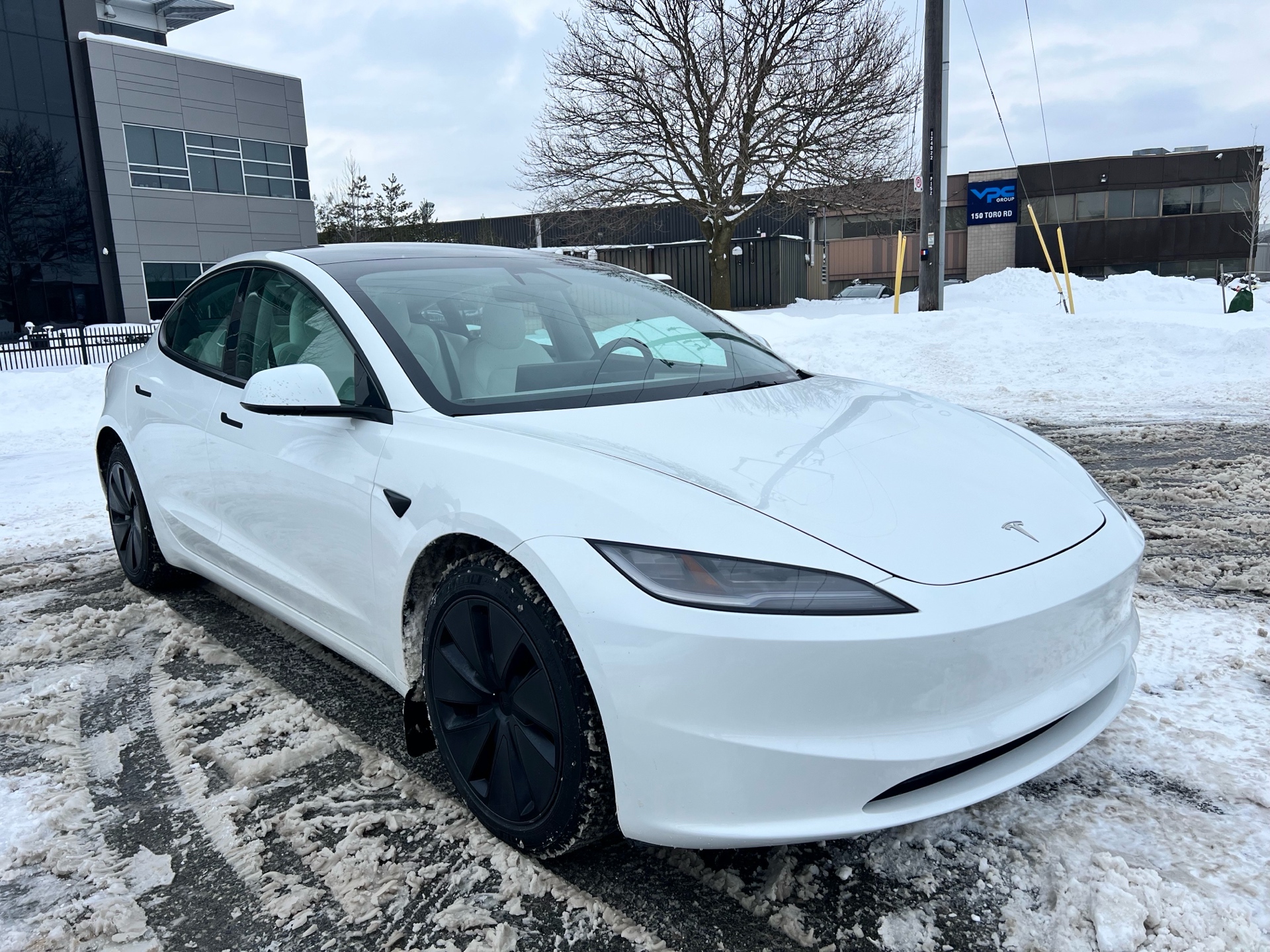 /autocainc/2025-Tesla-Model3-6404763814032193.jpg