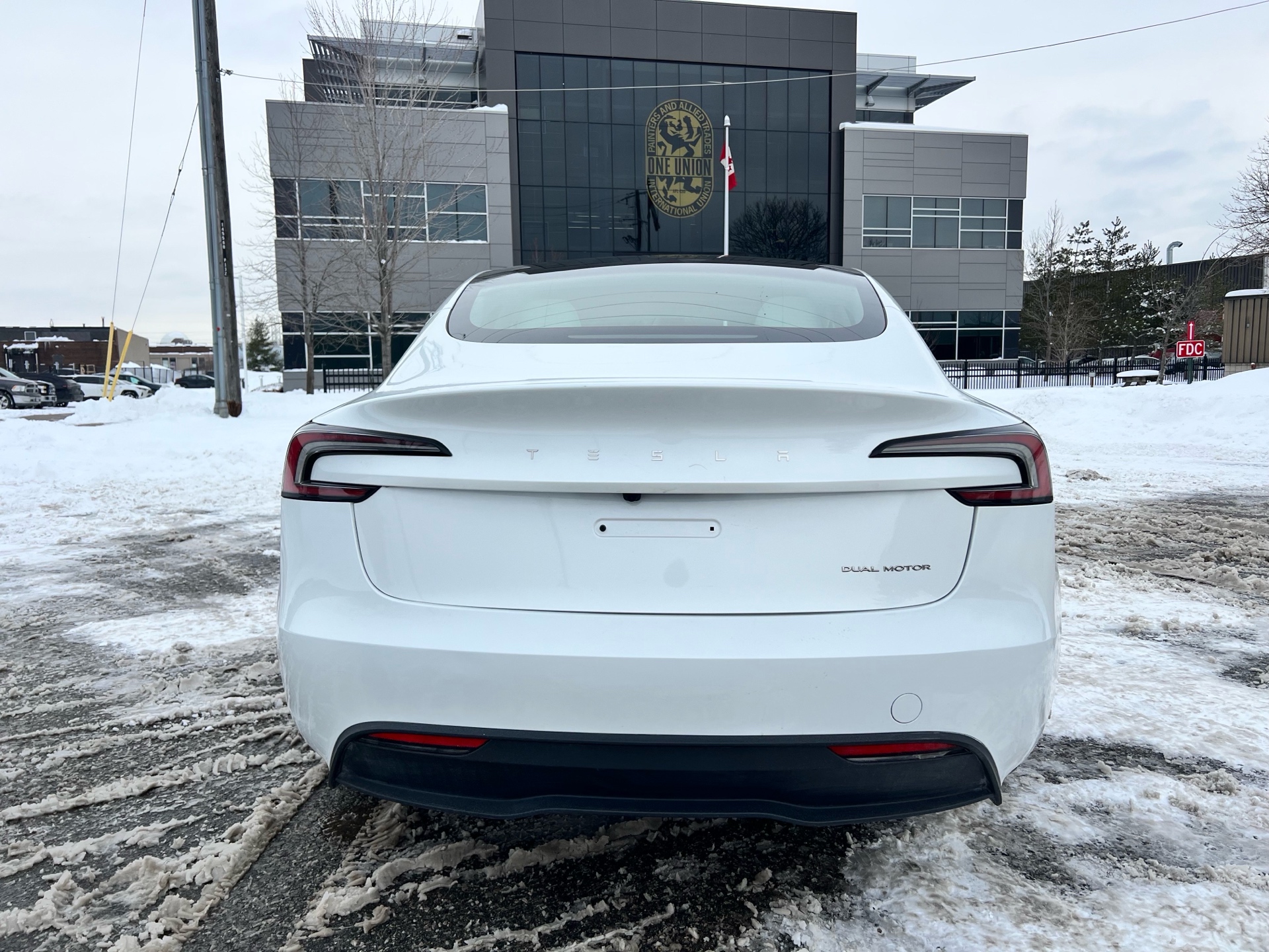 /autocainc/2025-Tesla-Model3-7953056172746427.jpg