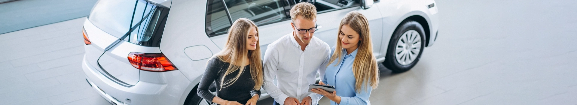 https://hillzcdn.ca/autoislandinctwo/730185040990051-finance_application.webp