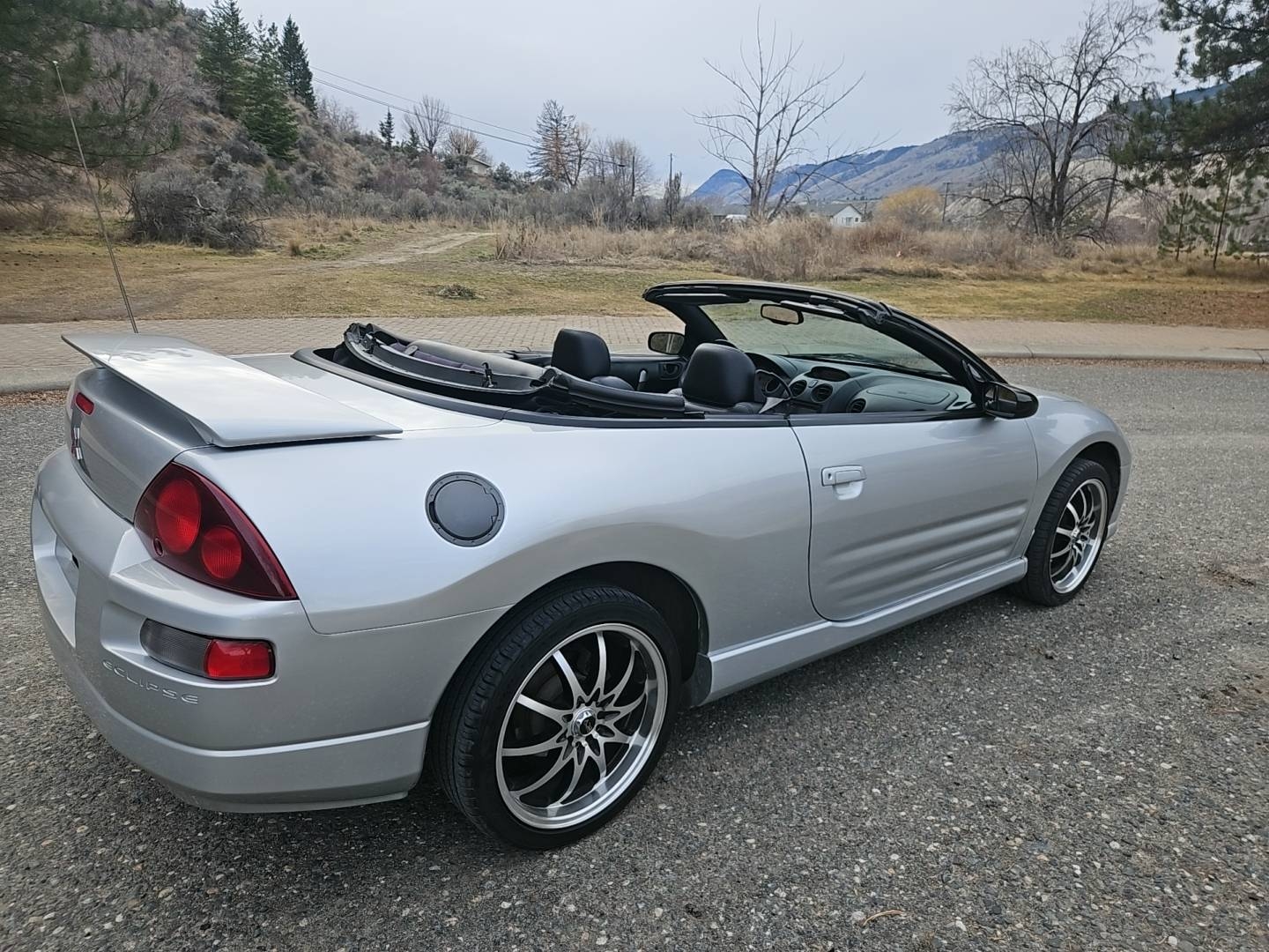 /automotionmotorsrvltd/2001-Mitsubishi-Eclipse-032396371803199875.jpg
