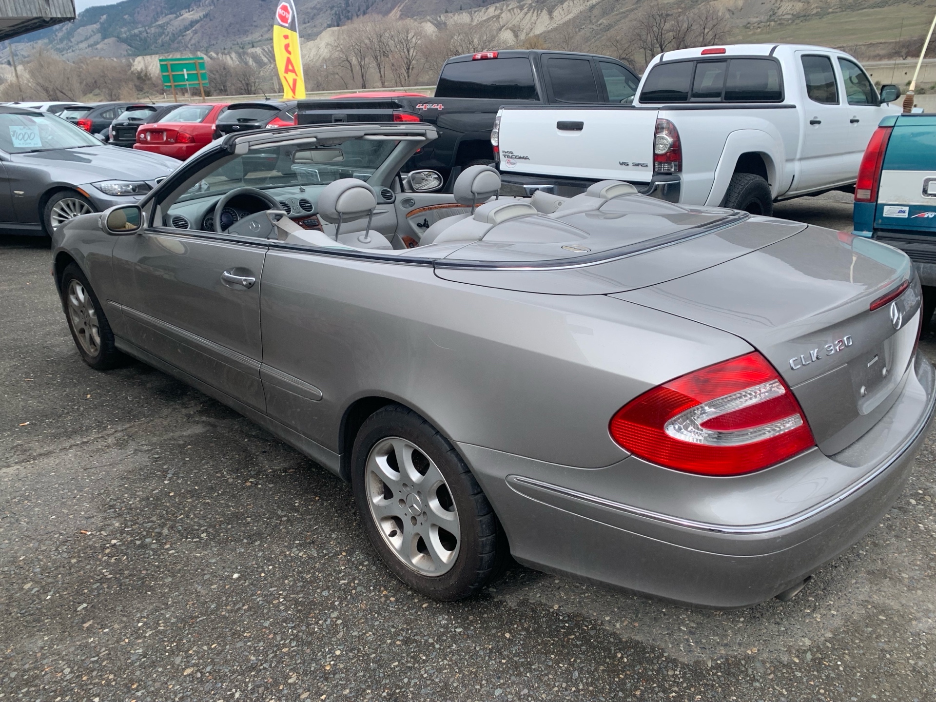 /automotionmotorsrvltd/2004-Mercedes-Benz-CLK-Class-8951169982744323.jpg
