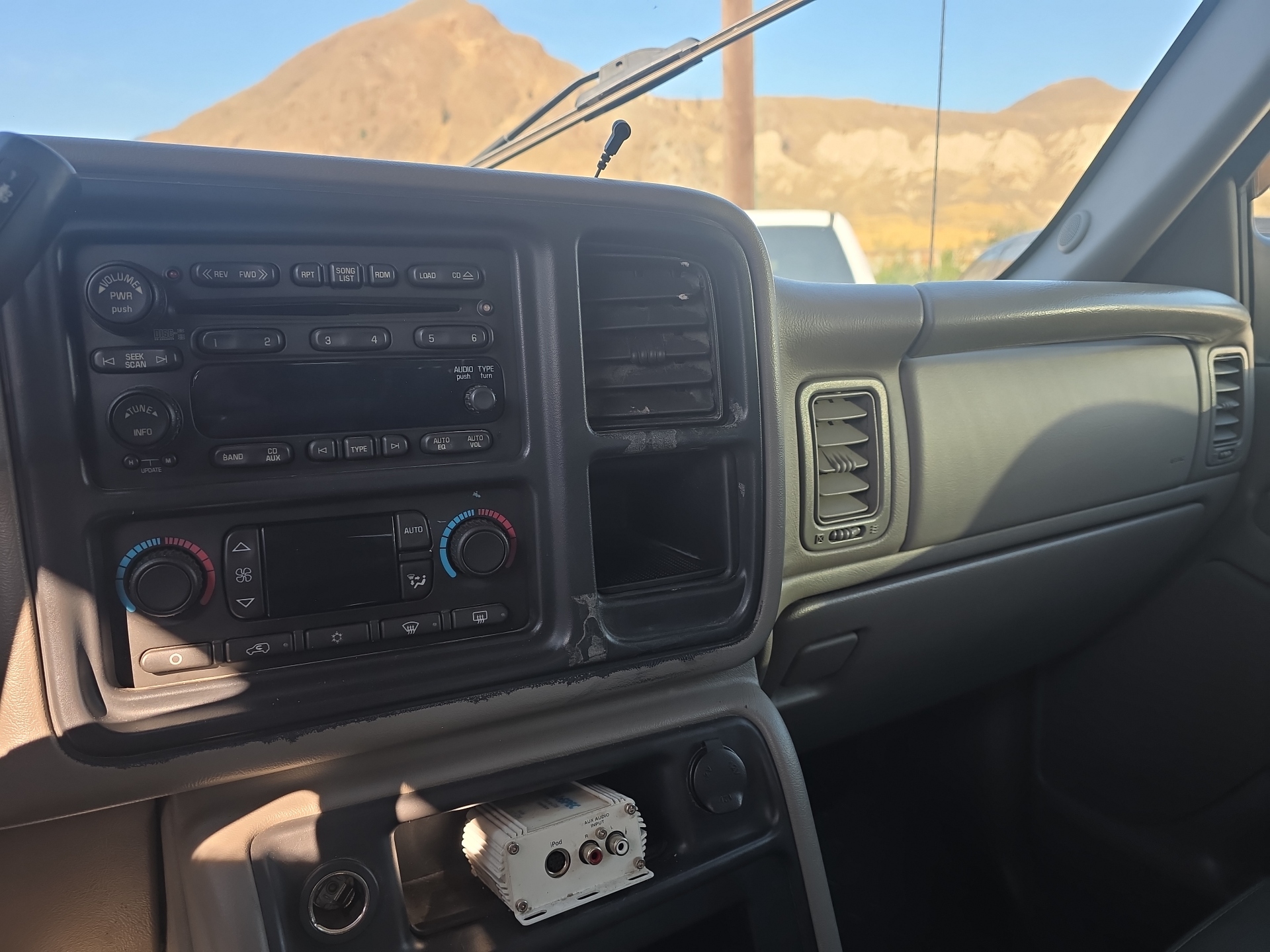 /automotionmotorsrvltd/2005-Chevrolet-Silverado2500HD-3990138140467576.jpg