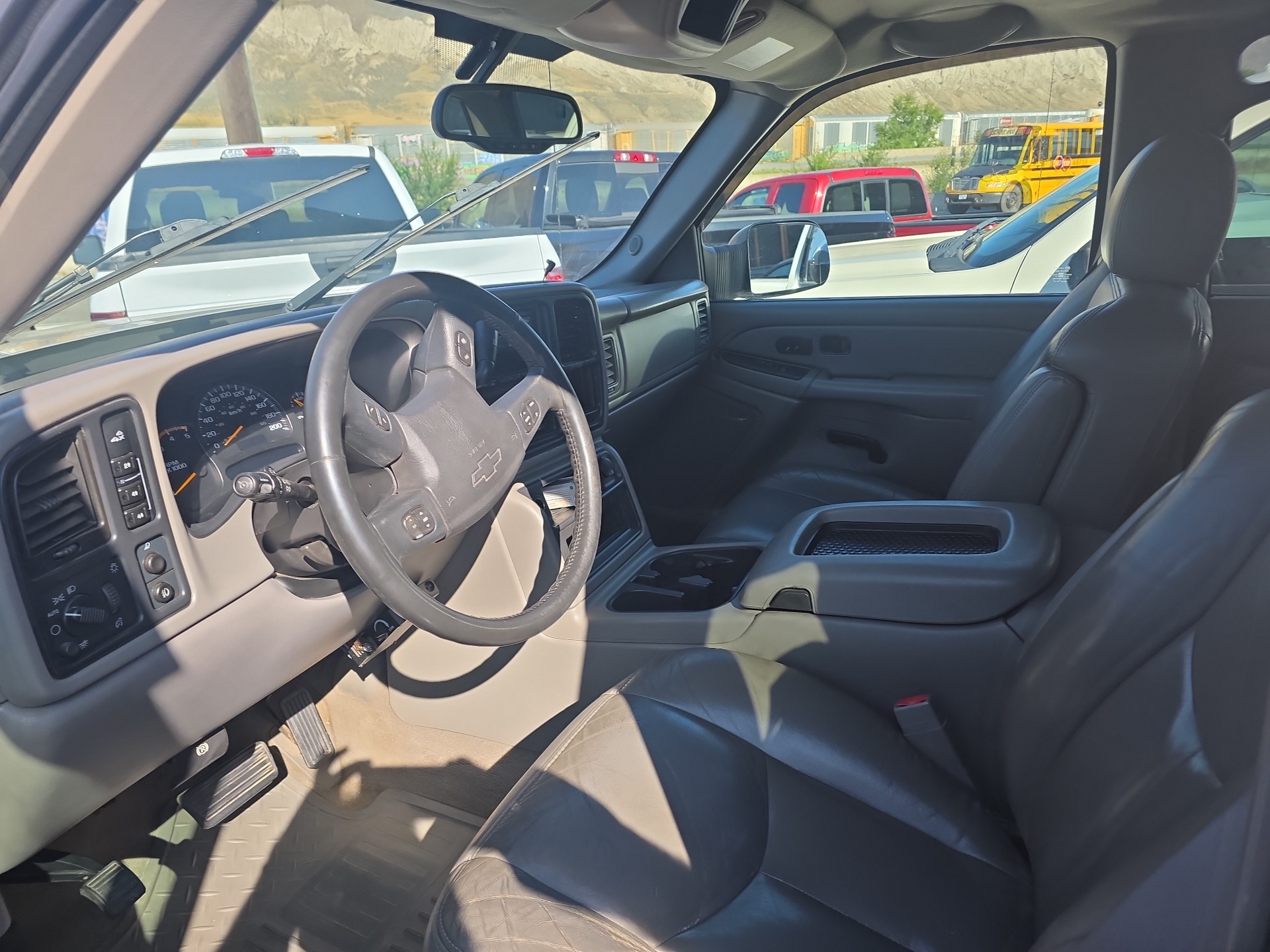 /automotionmotorsrvltd/2005-Chevrolet-Silverado2500HD-8902783617781931.jpg