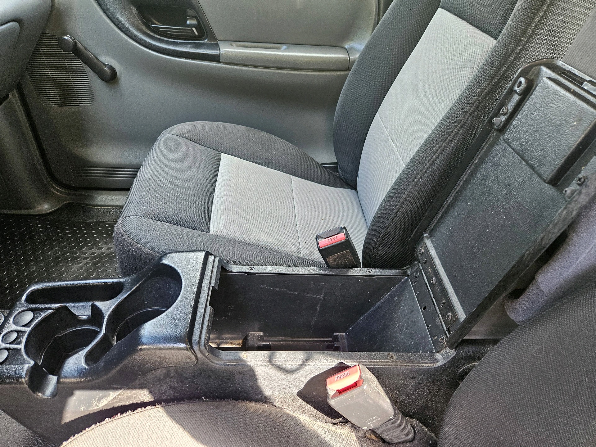 /automotionmotorsrvltd/2006-Ford-Ranger-6190481125133285.jpg