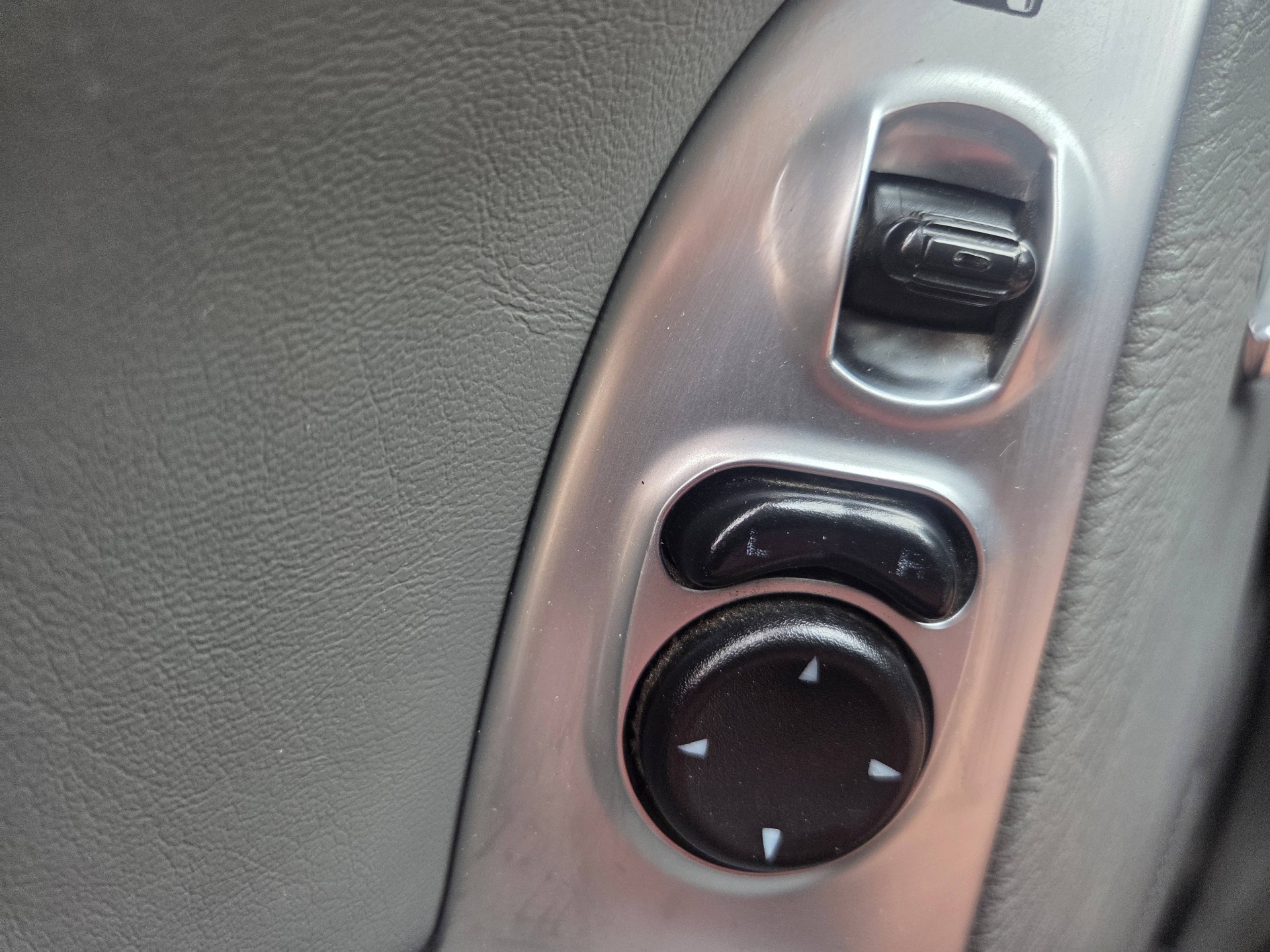 /automotionmotorsrvltd/2006-Jeep-Liberty-25833520908190133.jpg