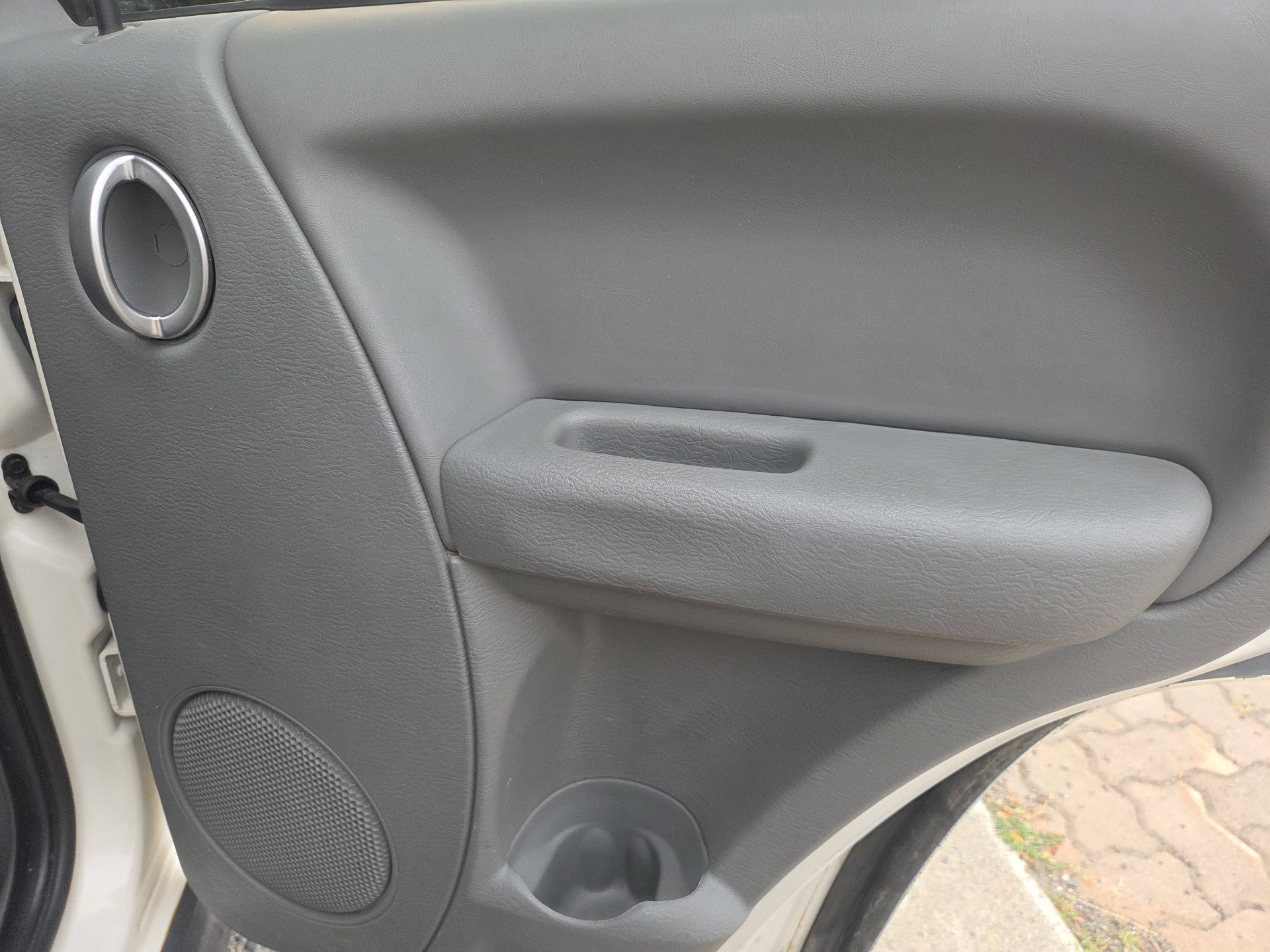 /automotionmotorsrvltd/2006-Jeep-Liberty-49656212493571794.jpg