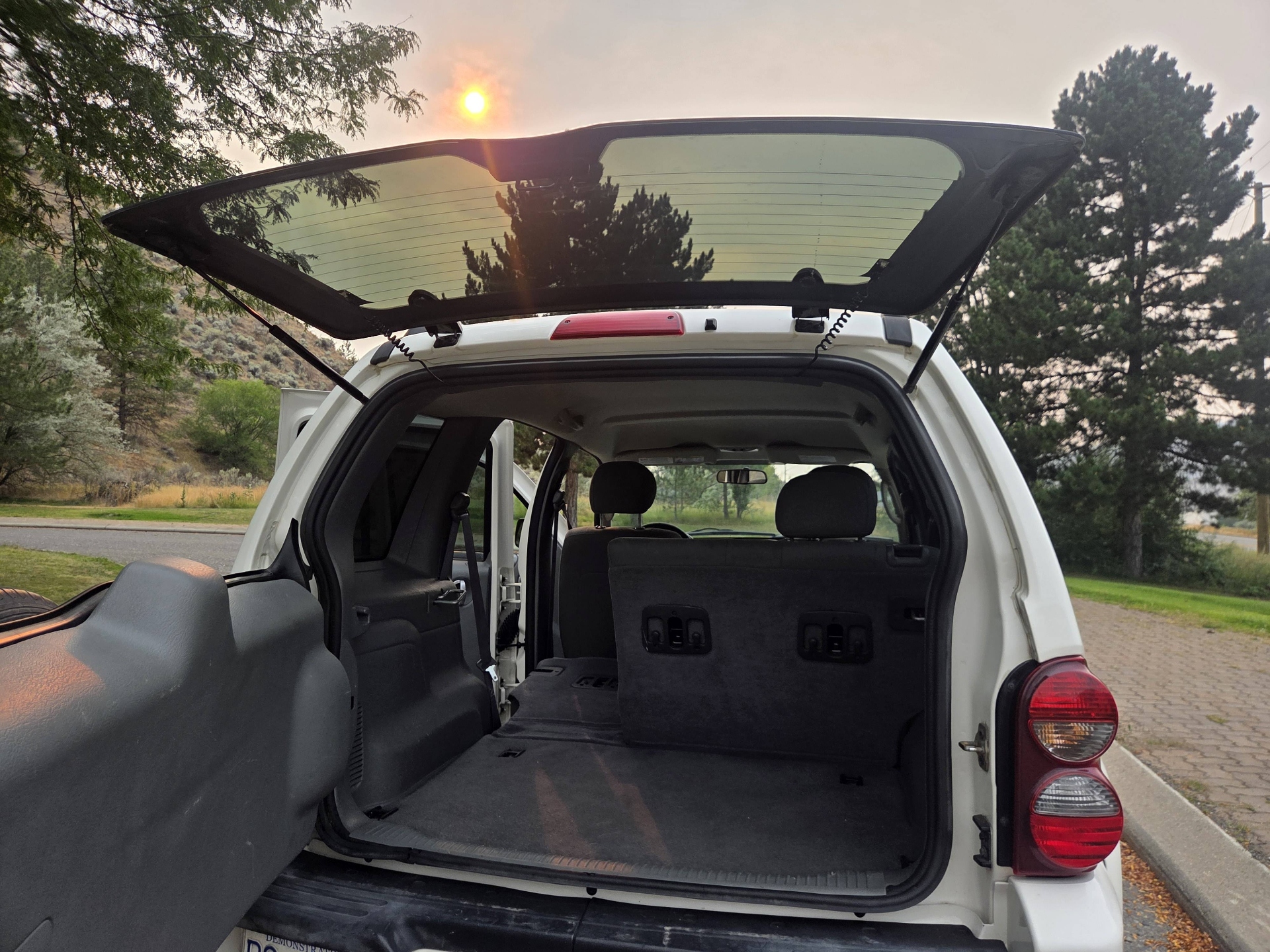 /automotionmotorsrvltd/2006-Jeep-Liberty-8316435958356749.jpg
