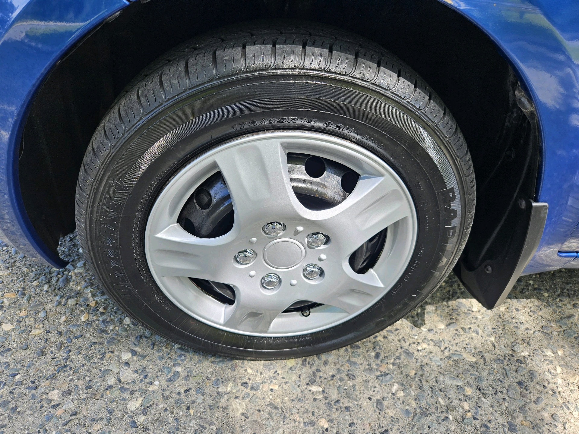 /automotionmotorsrvltd/2007-Toyota-Yaris-01349915022545134.jpg