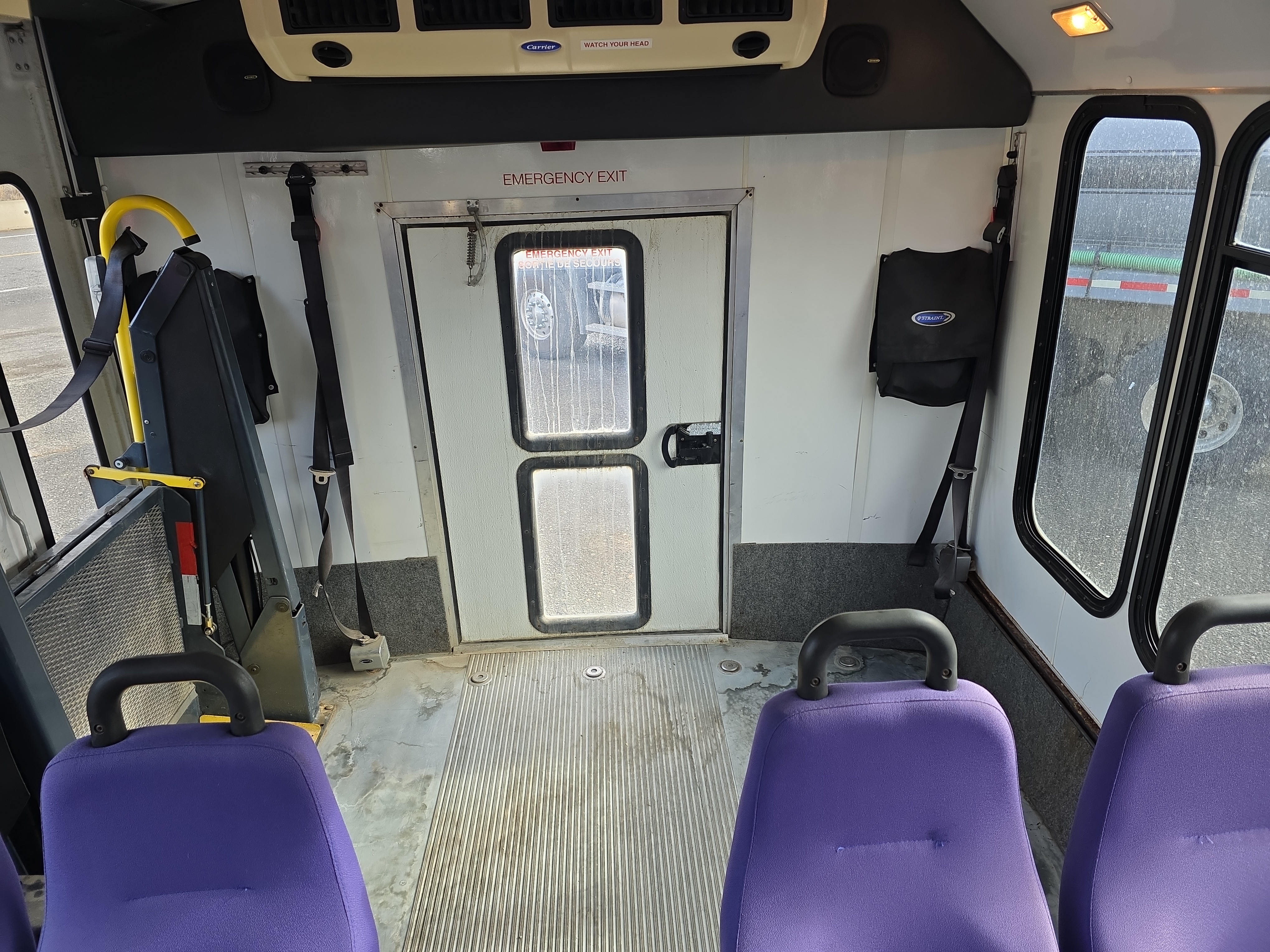 /automotionmotorsrvltd/2008-Ford-EconolineCutaway-6534179159226139.jpg