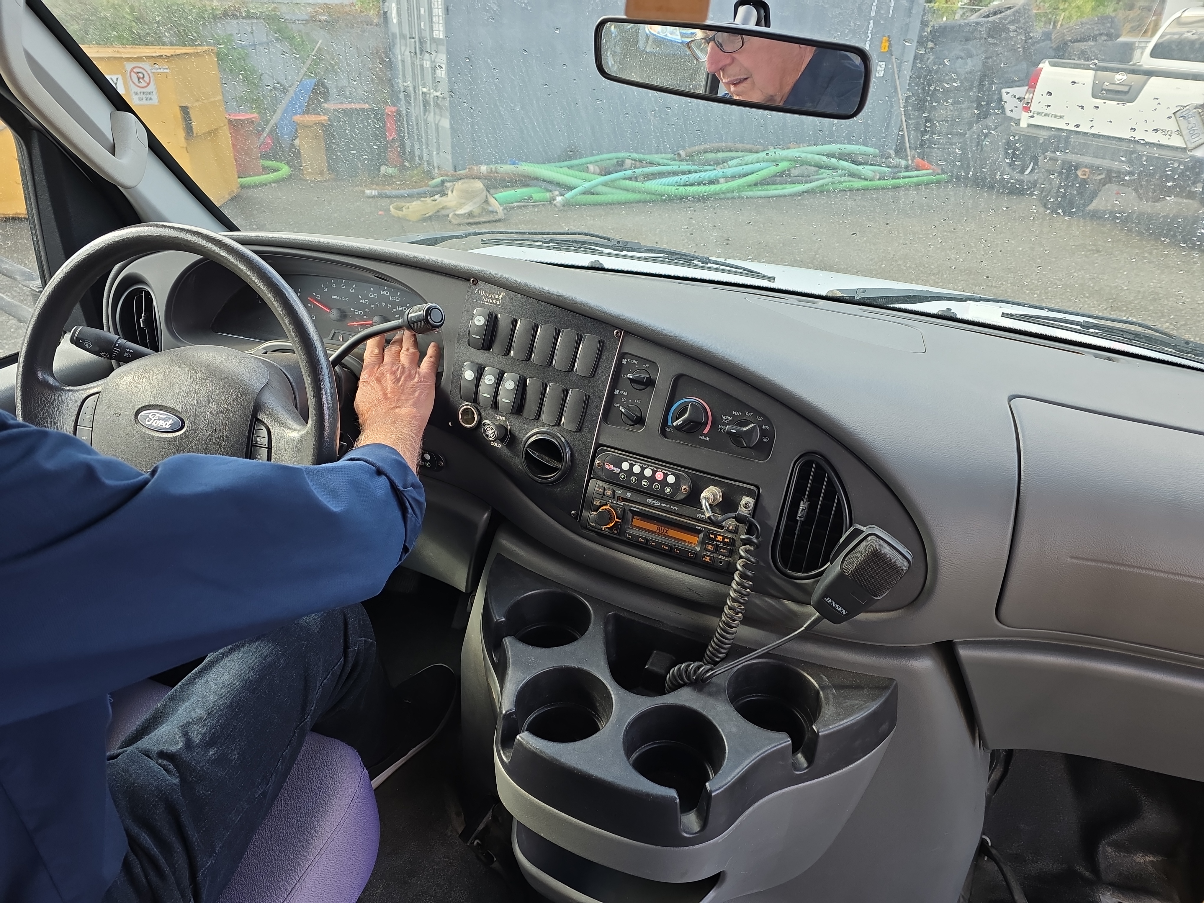 /automotionmotorsrvltd/2008-Ford-EconolineCutaway-8851697346291105.jpg