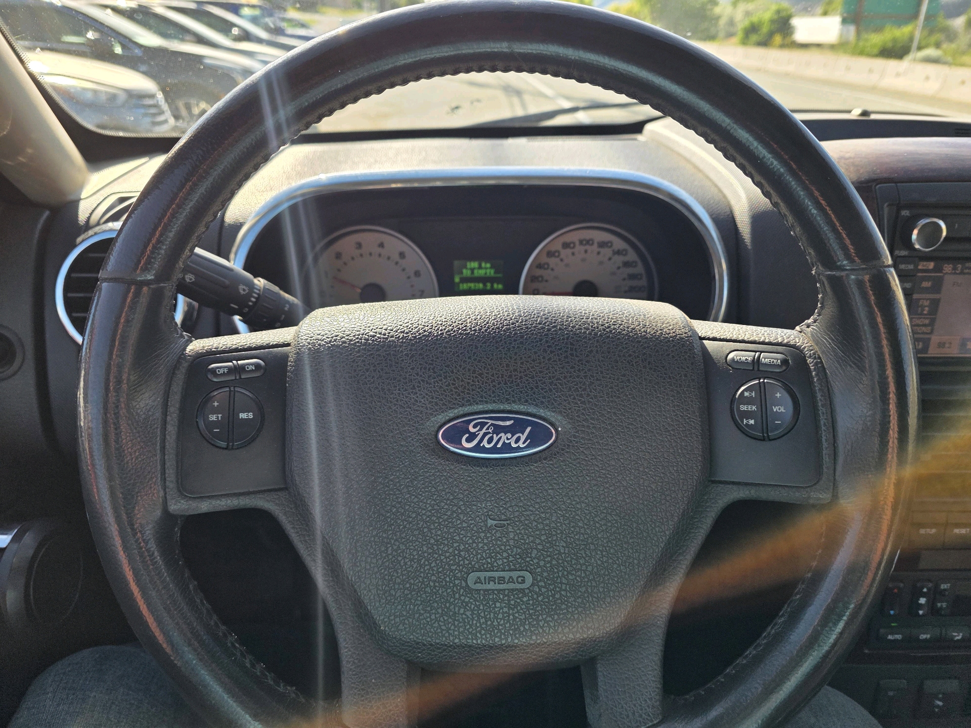 /automotionmotorsrvltd/2008-Ford-Explorer-5549958453636519.jpg