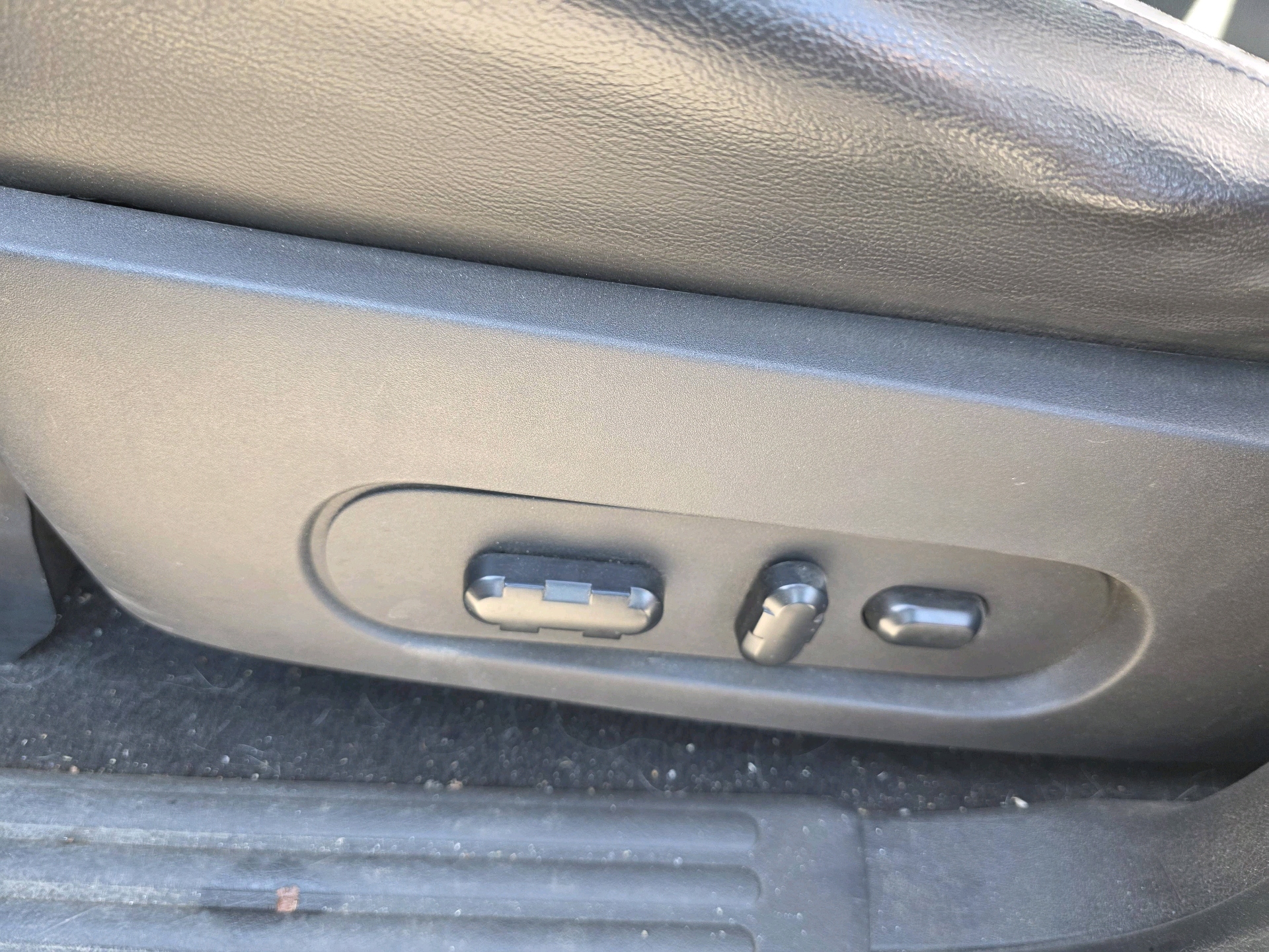 /automotionmotorsrvltd/2008-Ford-Explorer-8585476523625433.jpg