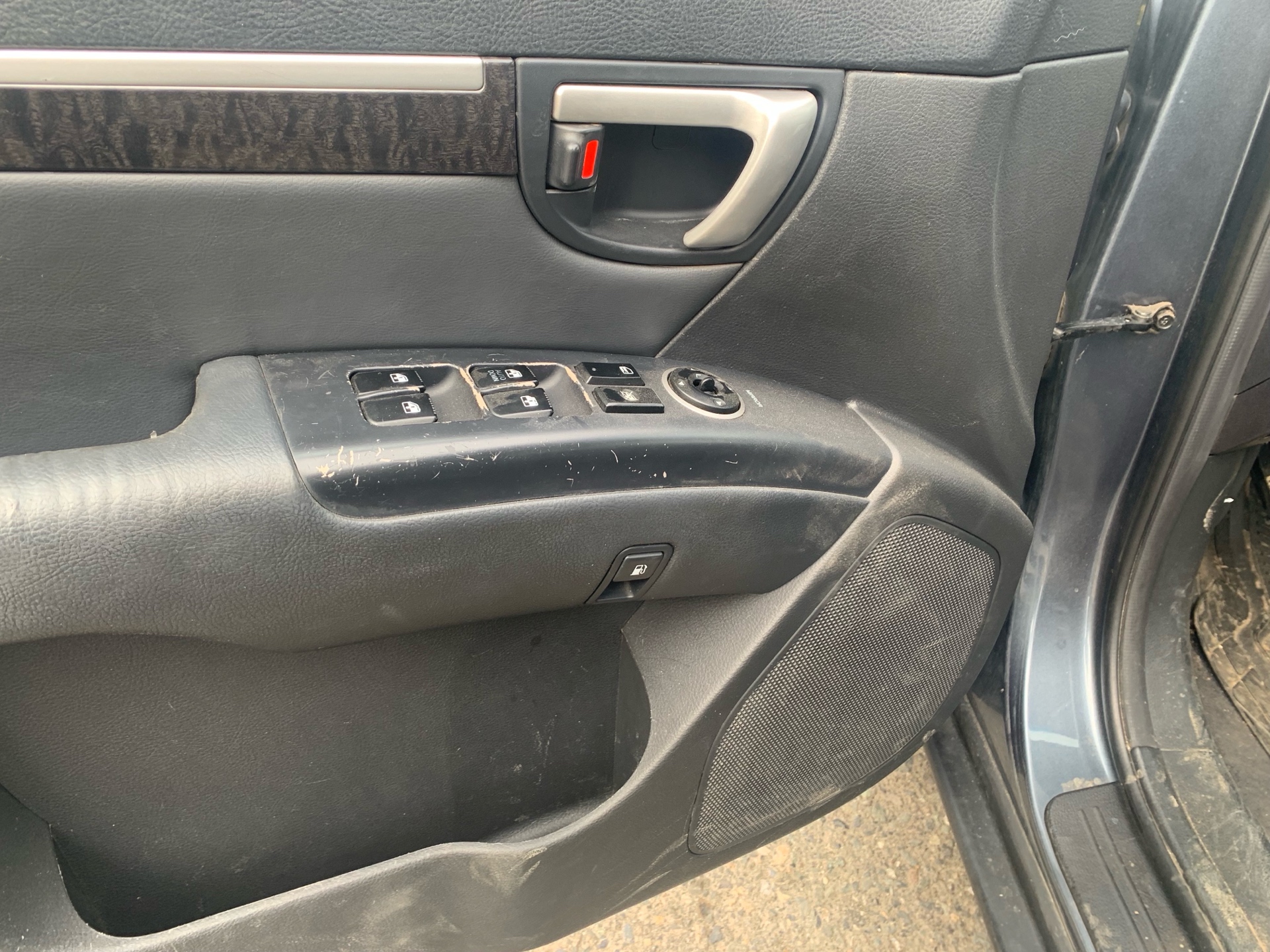/automotionmotorsrvltd/2009-Hyundai-SantaFe-333629329553232.jpg