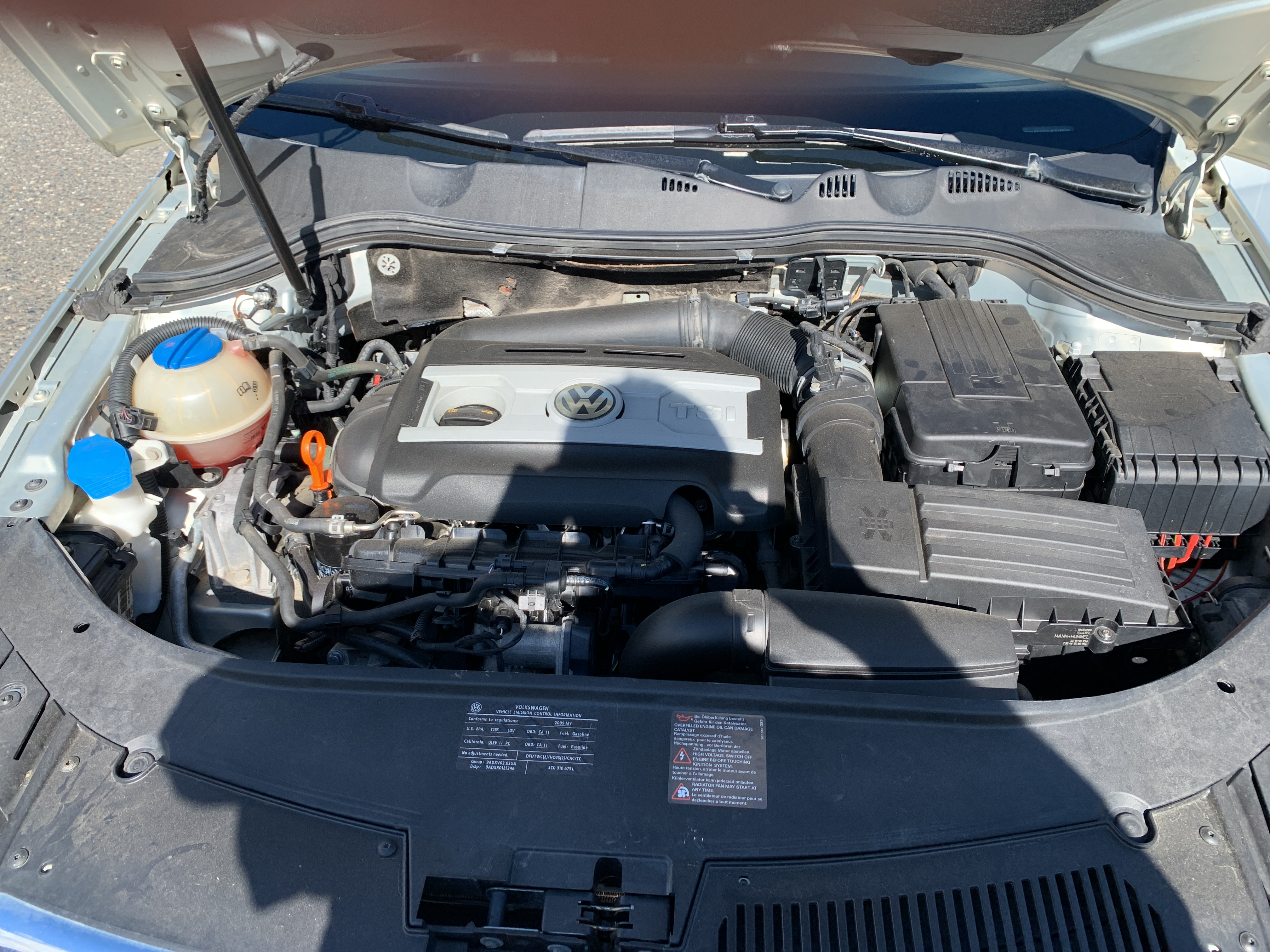 /automotionmotorsrvltd/2009-Volkswagen-Passat-16557086532176024.jpg