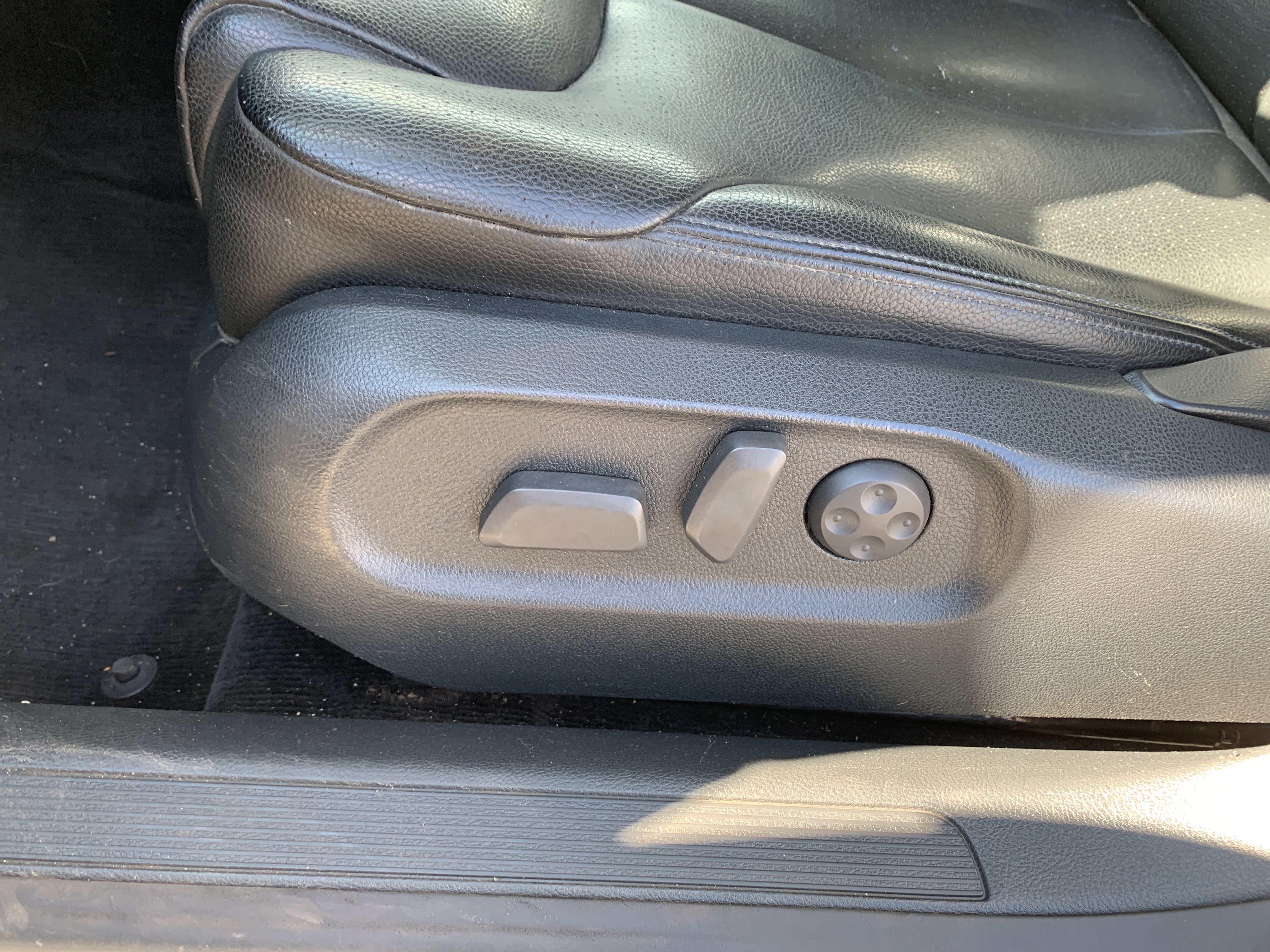 /automotionmotorsrvltd/2009-Volkswagen-Passat-3102619741066448.jpg