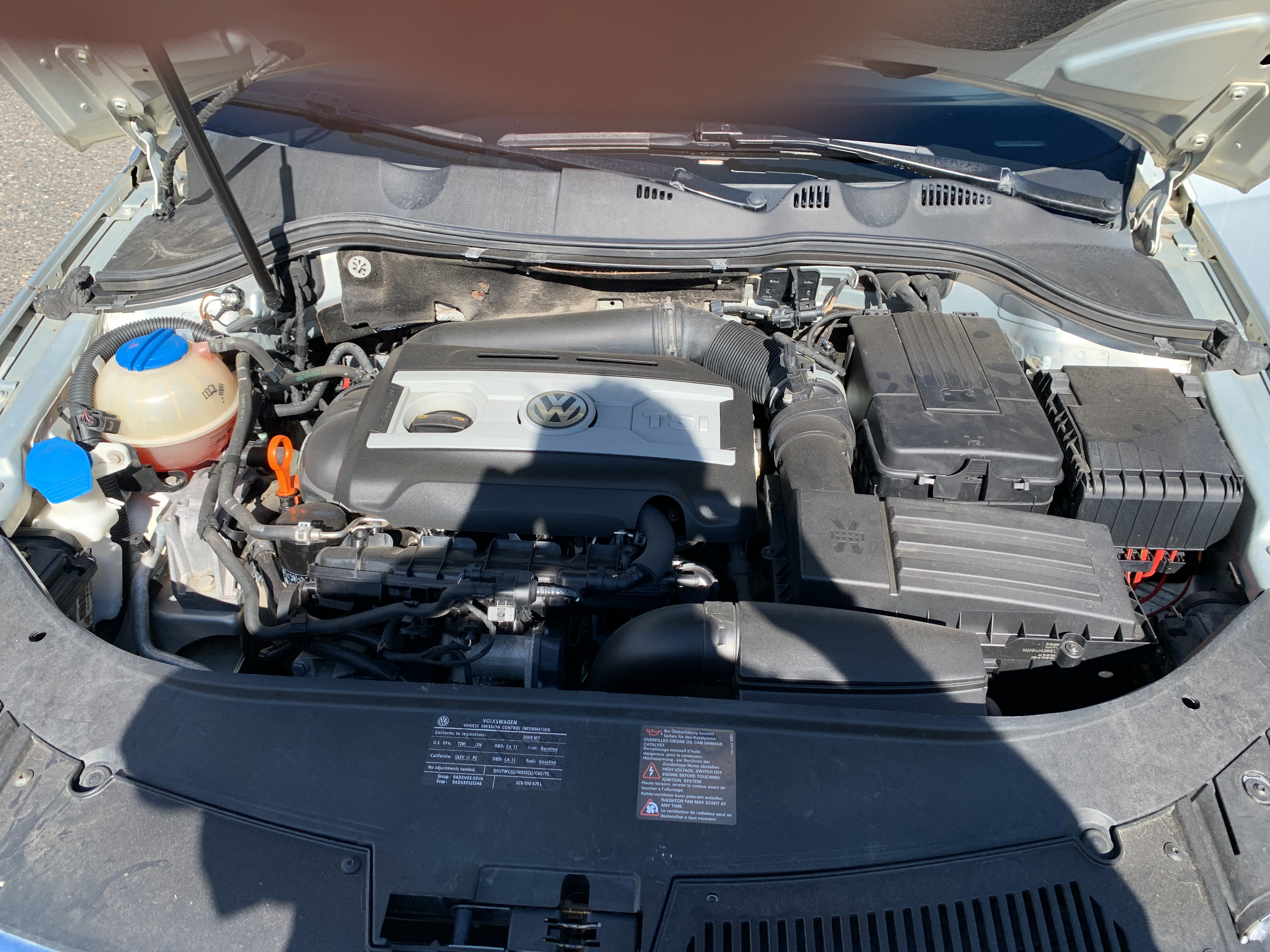 /automotionmotorsrvltd/2009-Volkswagen-Passat-3147623271205382.jpg