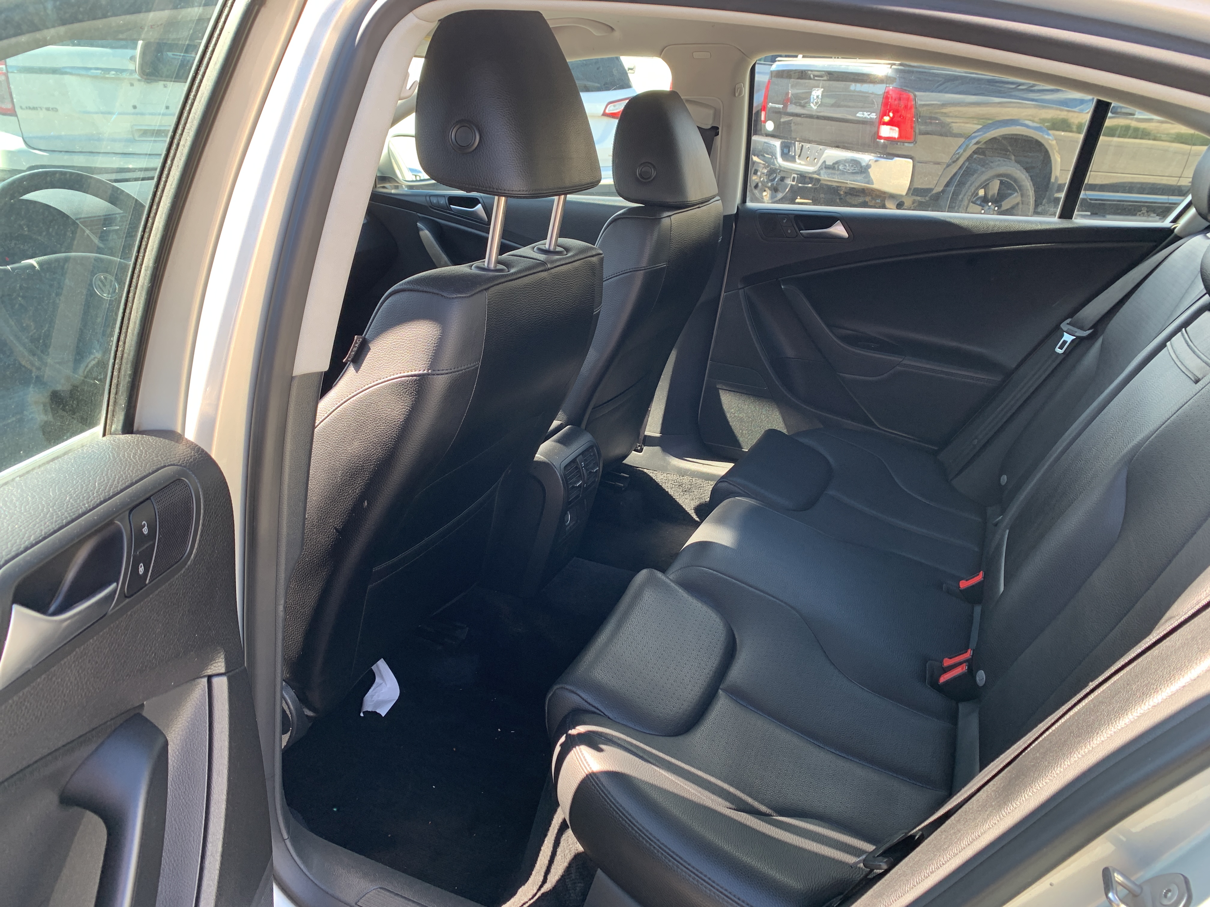 /automotionmotorsrvltd/2009-Volkswagen-Passat-4518387183308865.jpg