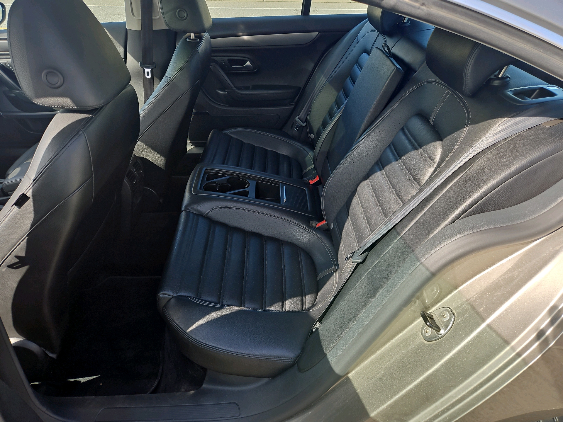 /automotionmotorsrvltd/2010-Volkswagen-PassatCC-5566489416748481.jpg