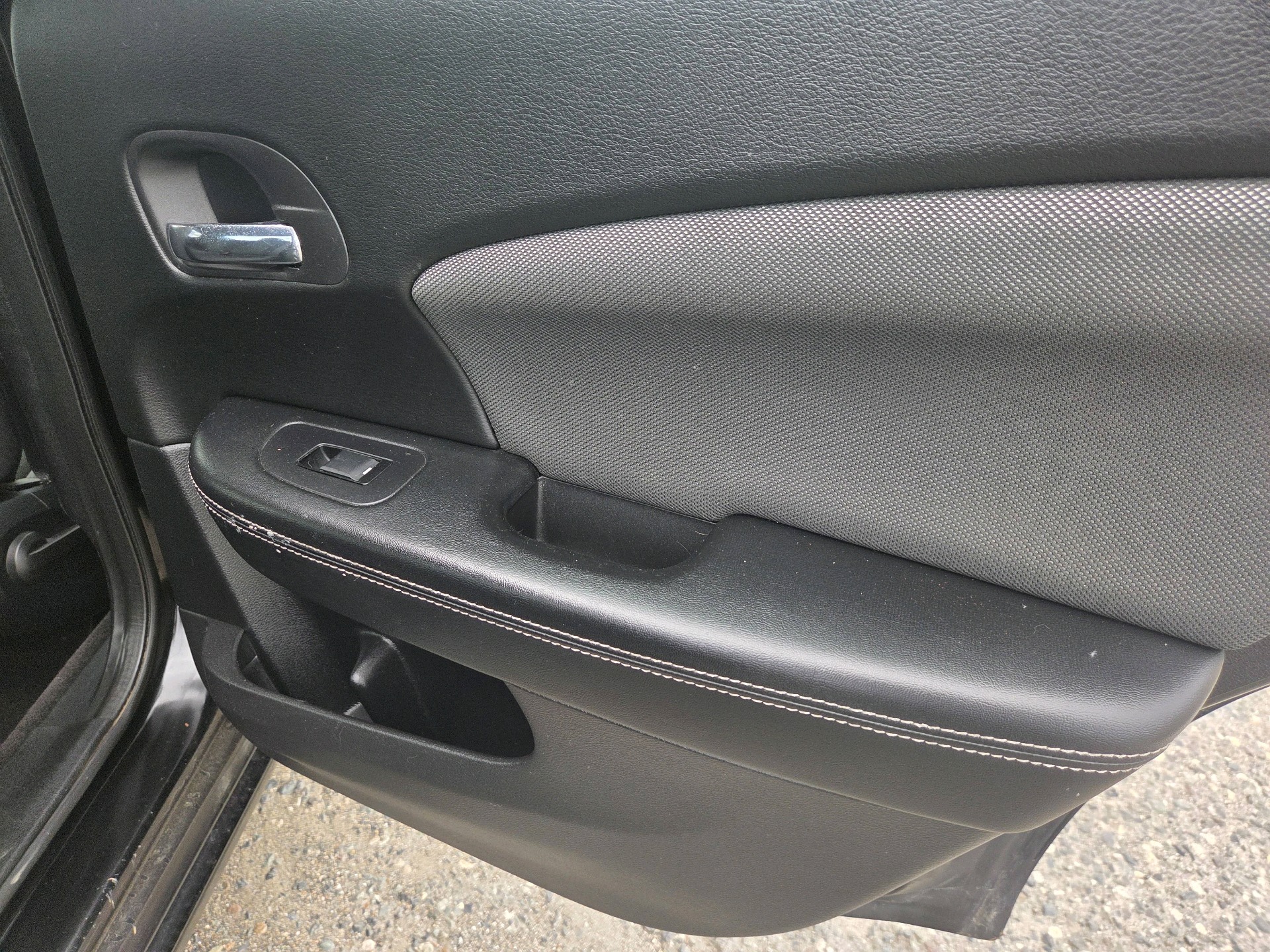 /automotionmotorsrvltd/2011-Dodge-Avenger-072232323006032.jpg